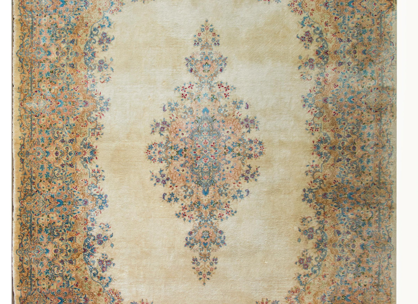 Early 20th Century Persian Kirman Rug For Sale