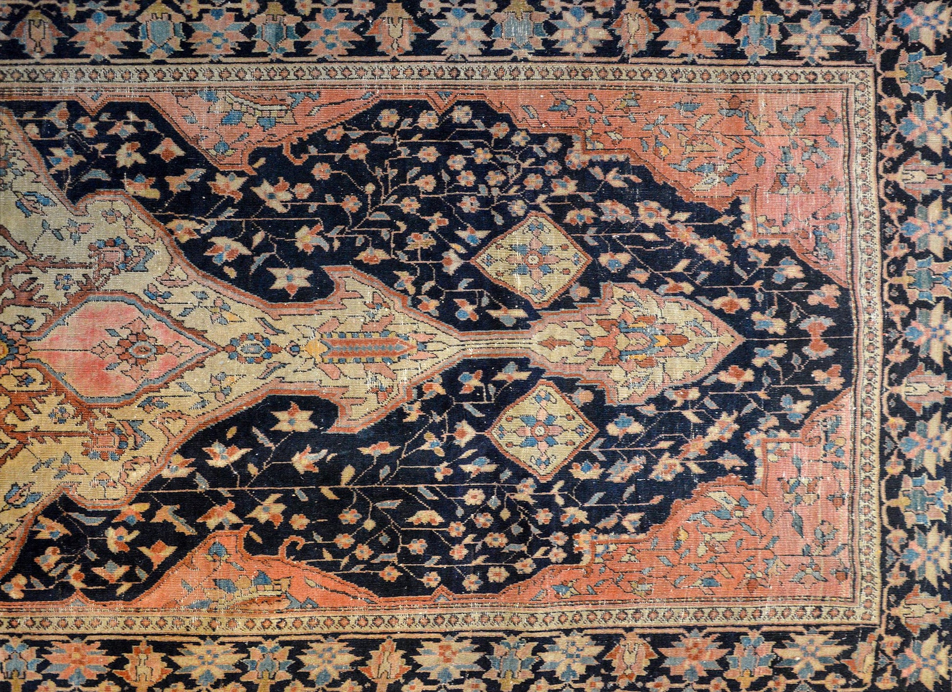 Beautiful Early 20th Century Sarouk Farahan Rug For Sale