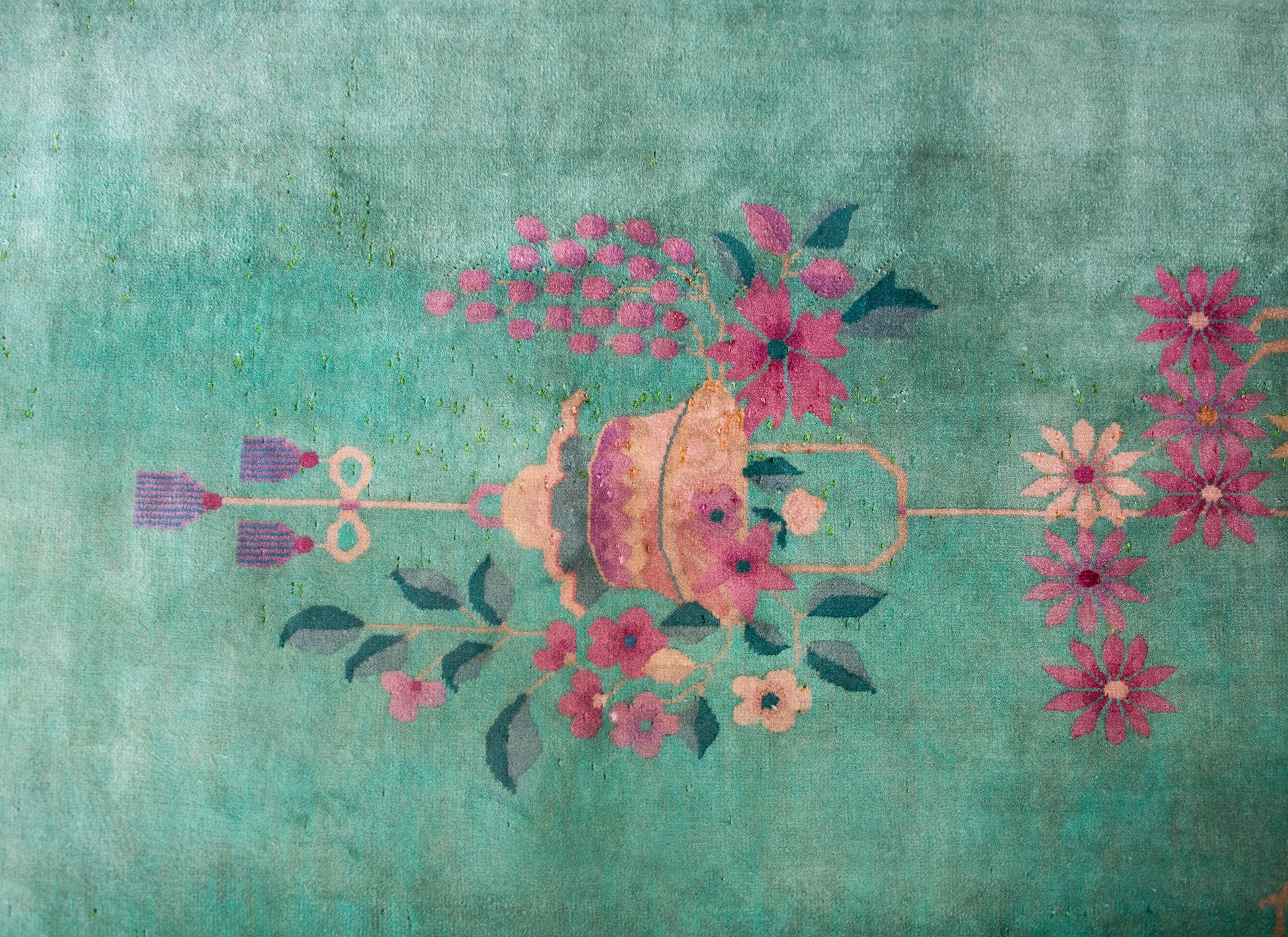 Early 20th Century Chinese Art Deco Rug For Sale