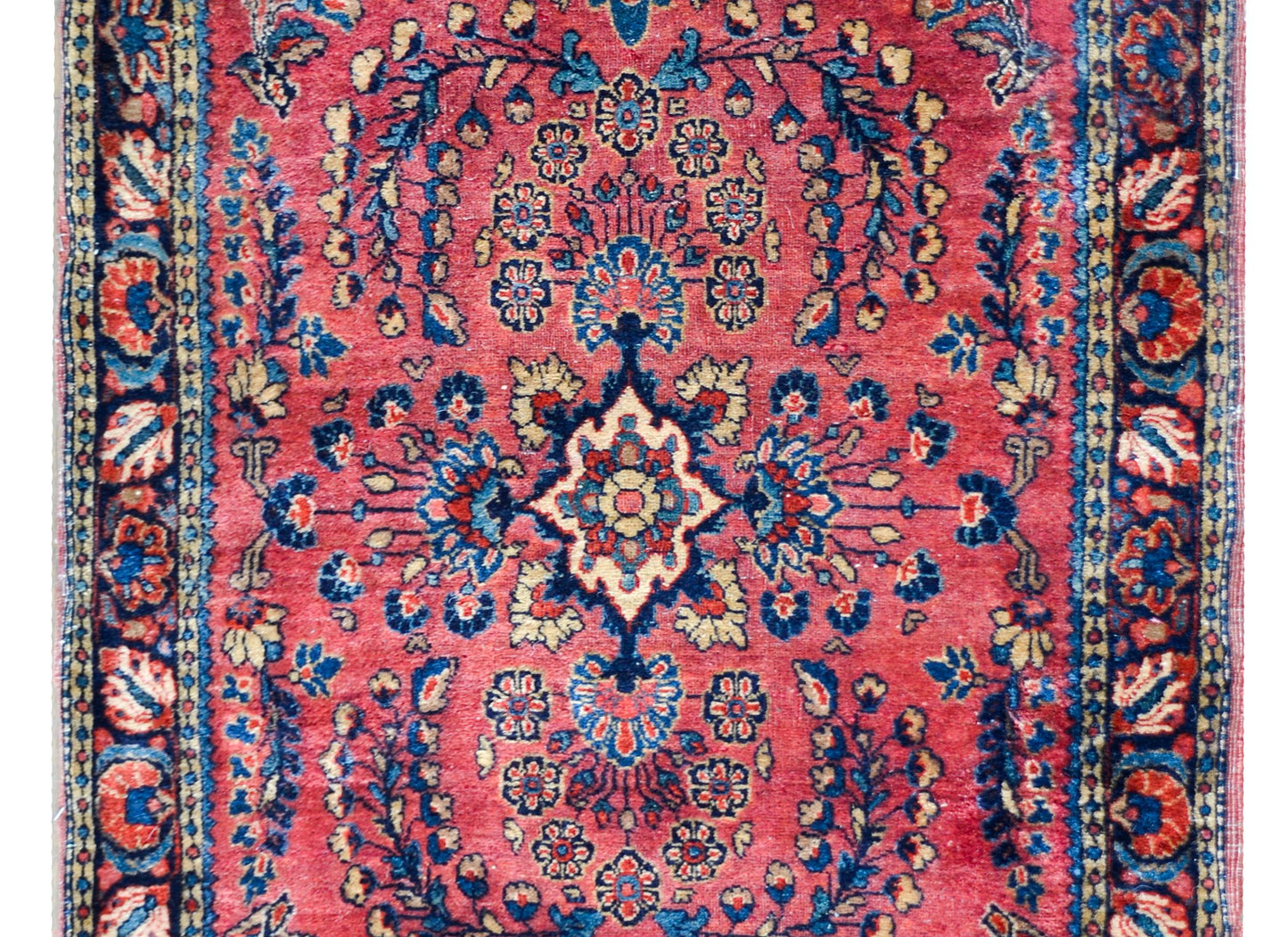 Early 20th Century Sarouk Rug For Sale