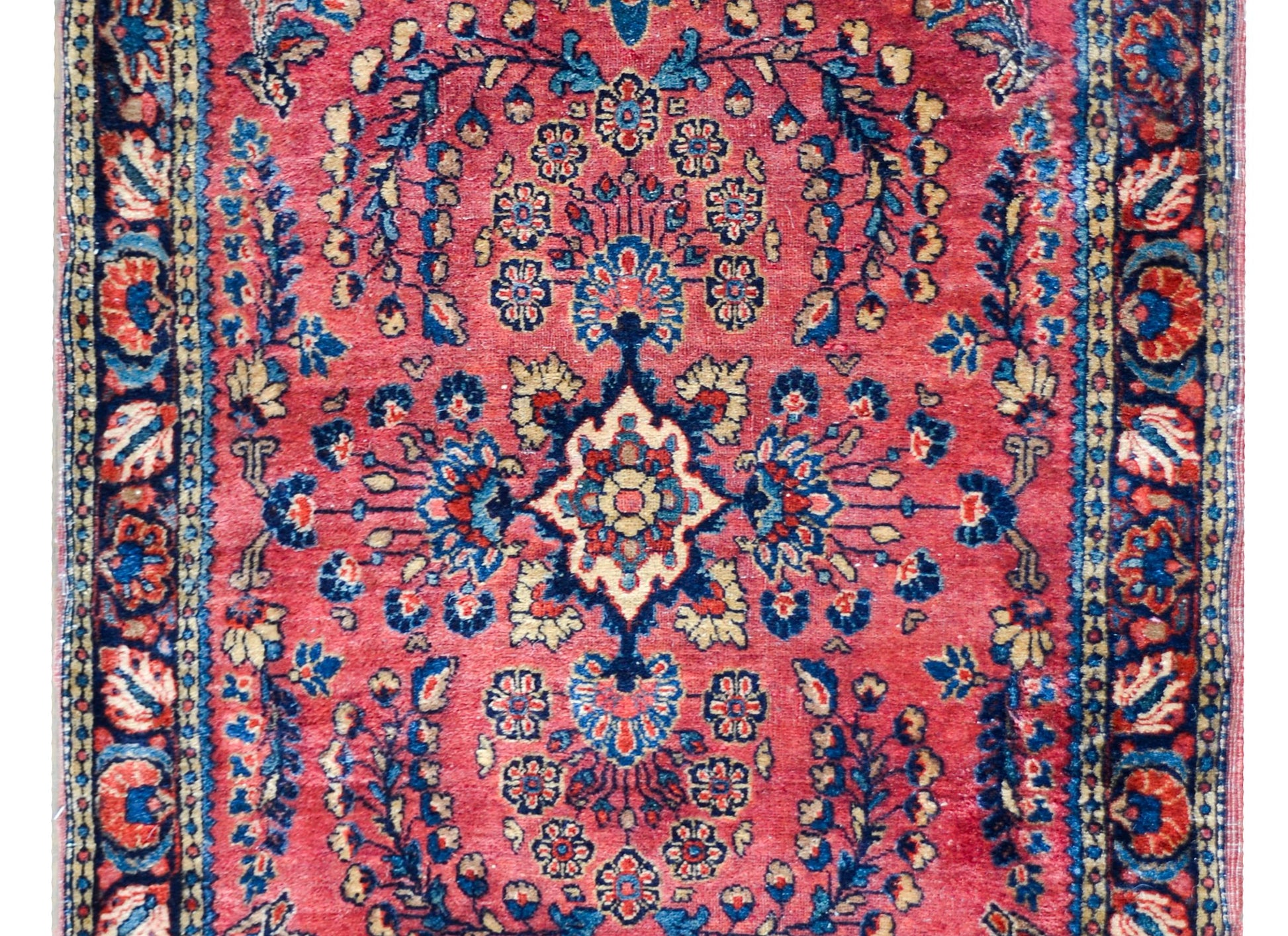 Early 20th Century Sarouk Rug For Sale