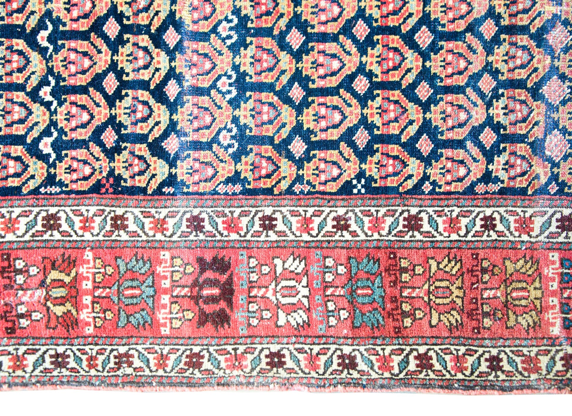 Early 20th Century Persian Bidjar Rug For Sale