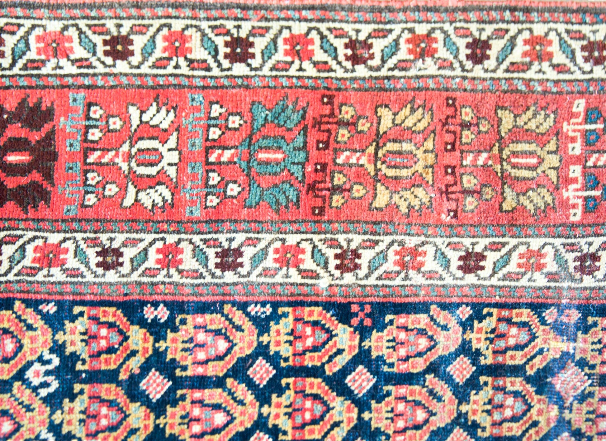 Early 20th Century Persian Bidjar Rug For Sale
