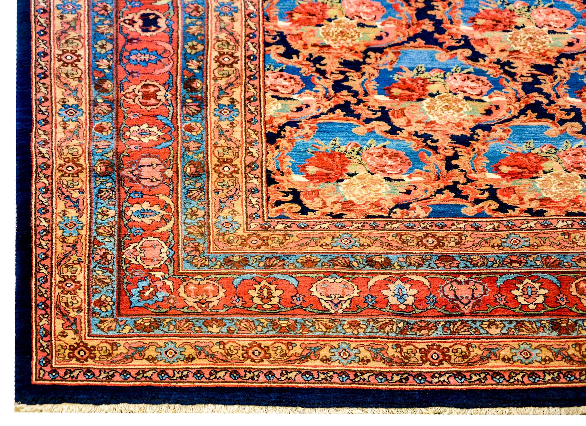 Early 20th Century Bidjar Rug For Sale