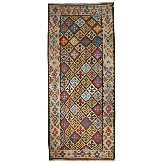 Early 20th Century Saveh Kilim Rug For Sale