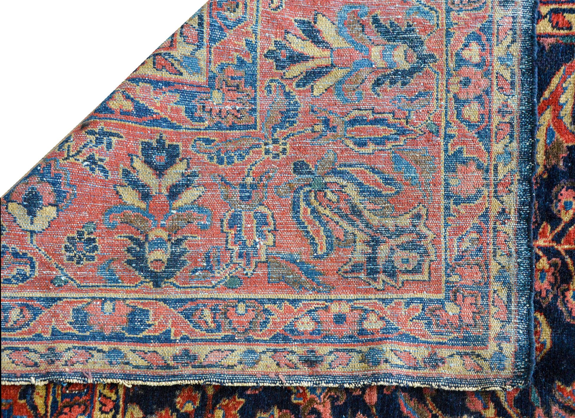 Early 20th Century Lilihan Rug For Sale