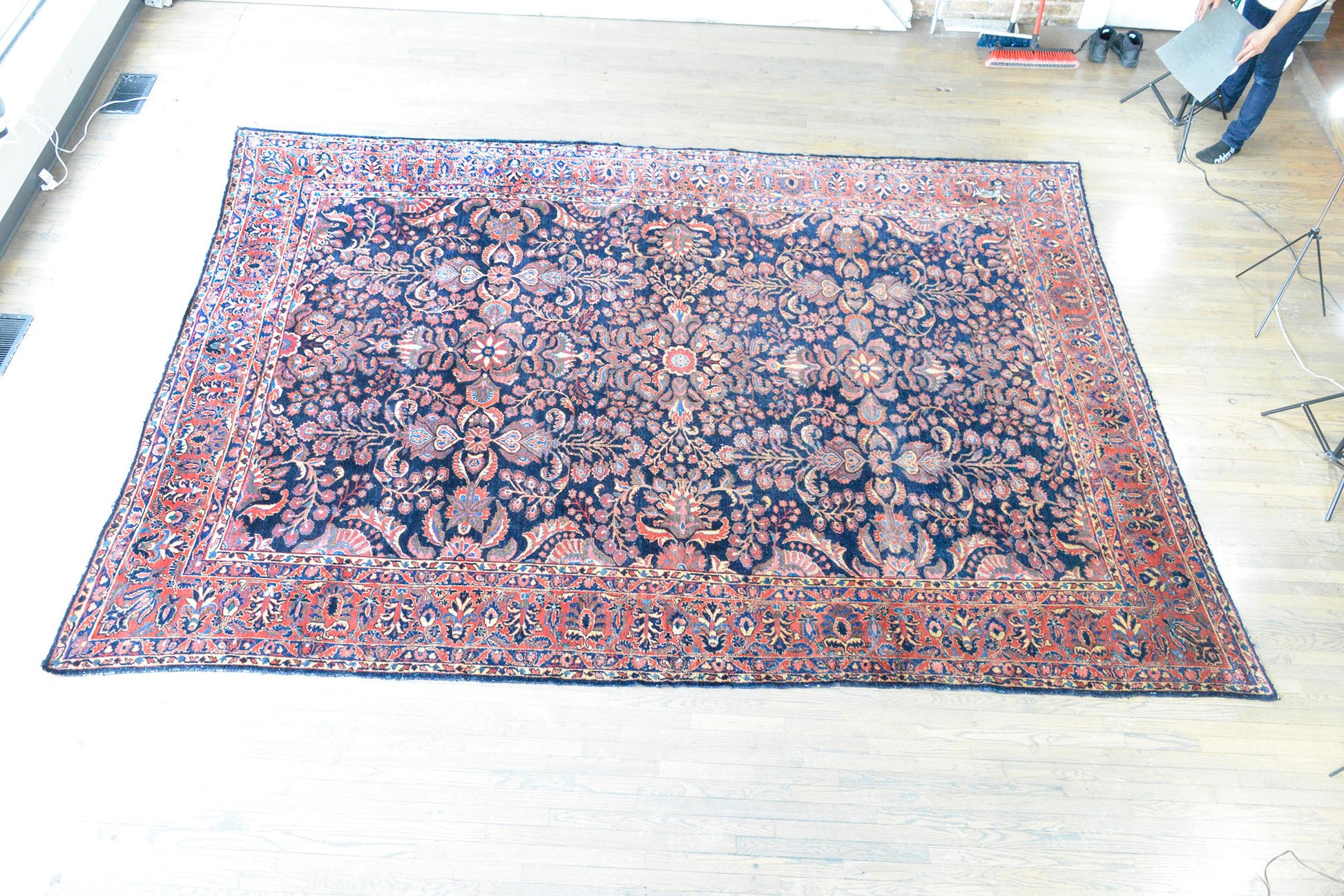 Early 20th Century Lilihan Rug For Sale