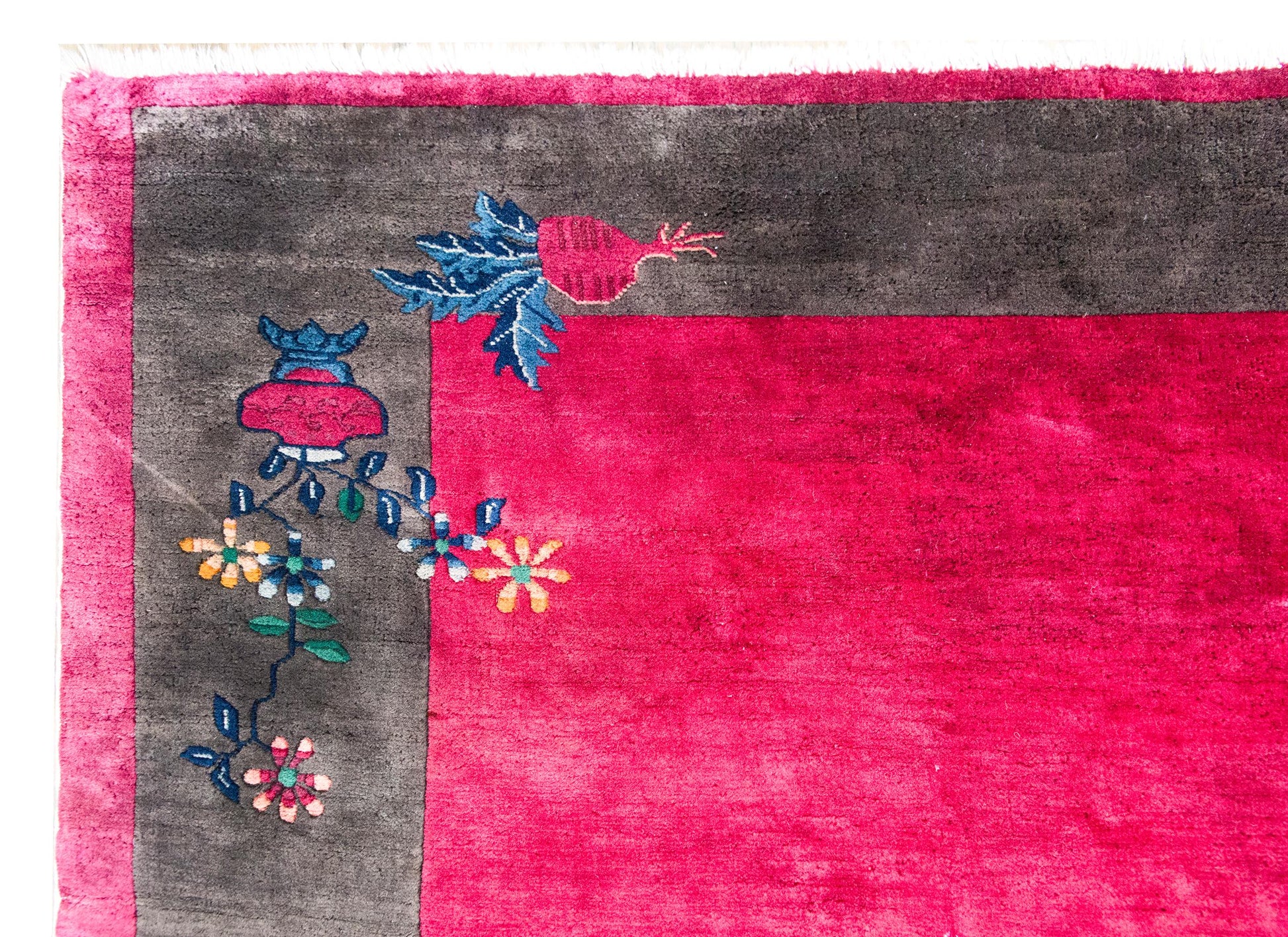 Early 20th Century Chinese Art Deco Rug For Sale