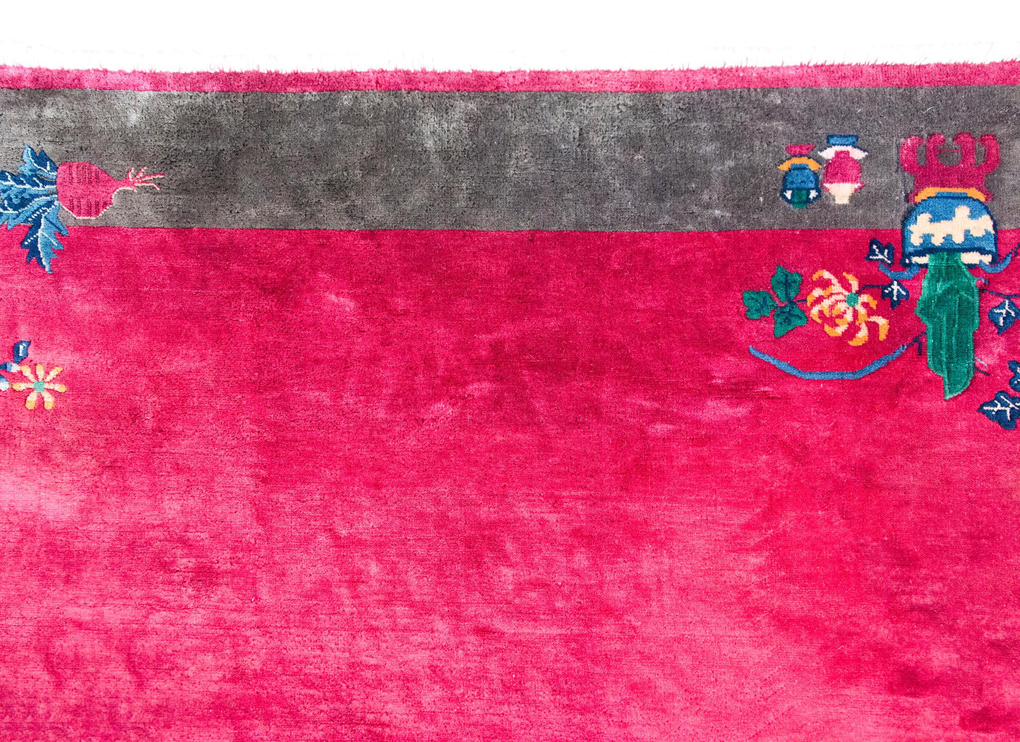 Early 20th Century Chinese Art Deco Rug For Sale