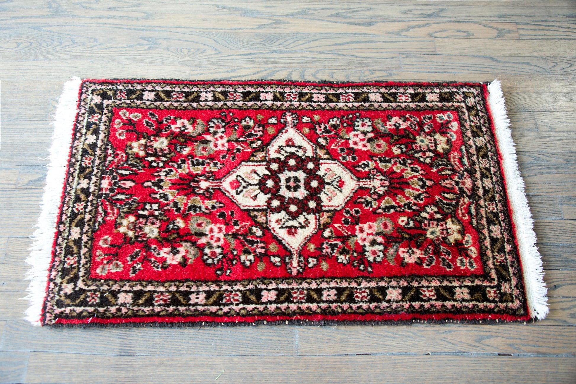 Mid-20th Century Persian Hamadan Rug For Sale