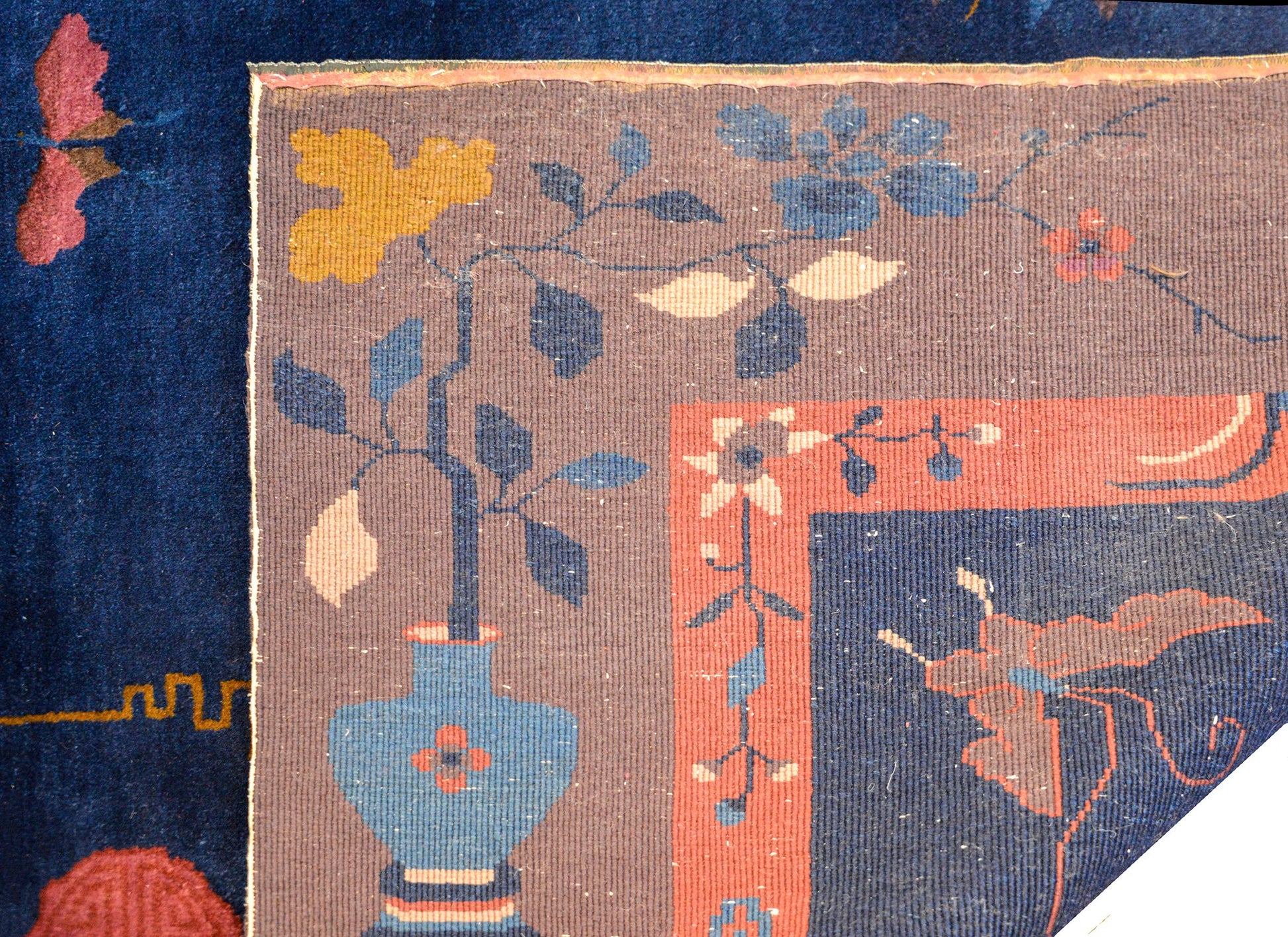 Exquisite Chinese Art Deco Rug For Sale