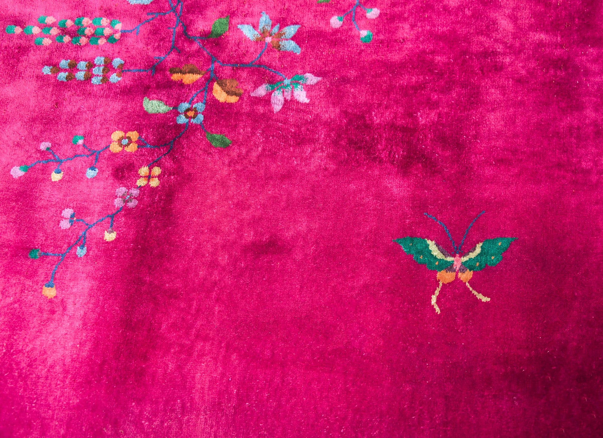 Early 20th Century Chinese Art Deco Rug For Sale