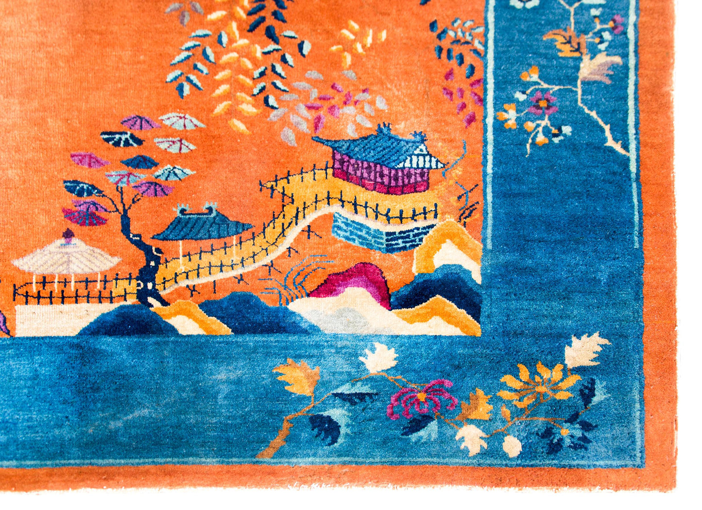 Early 20th Century Chinese Art Deco Rug For Sale