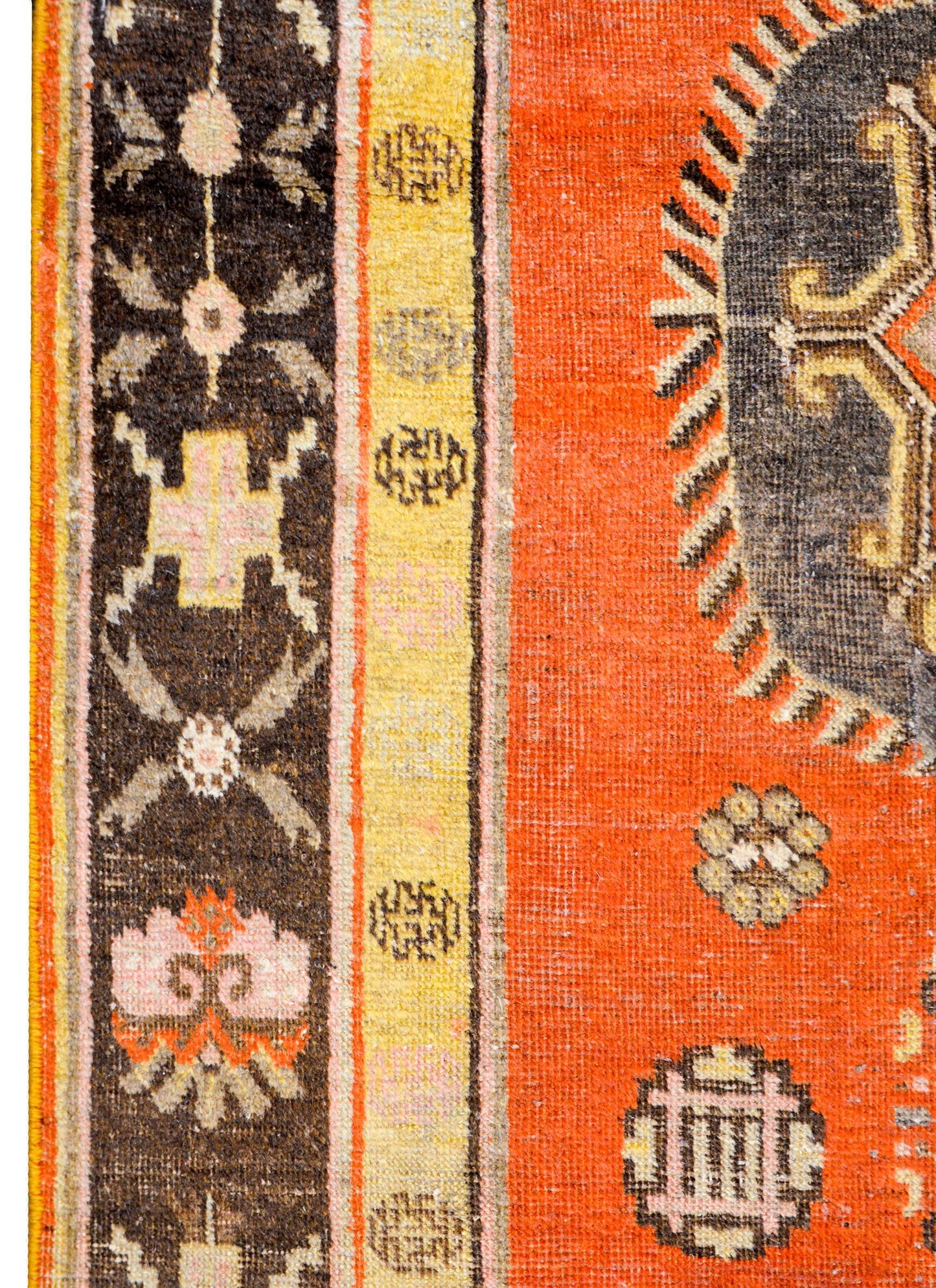 Beautiful Early 20th Century Central Asian Samarghand Rug For Sale