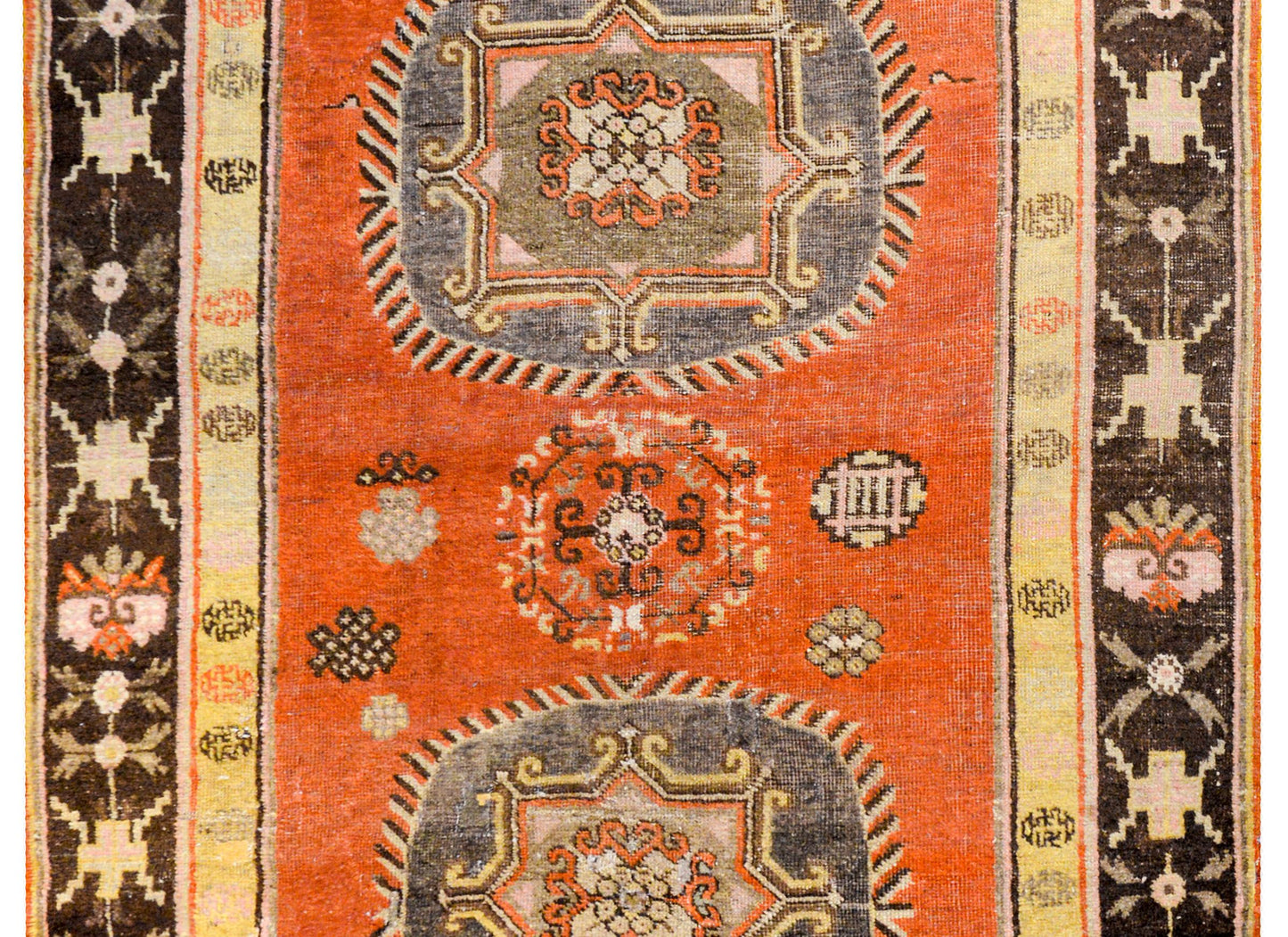 Beautiful Early 20th Century Central Asian Samarghand Rug For Sale