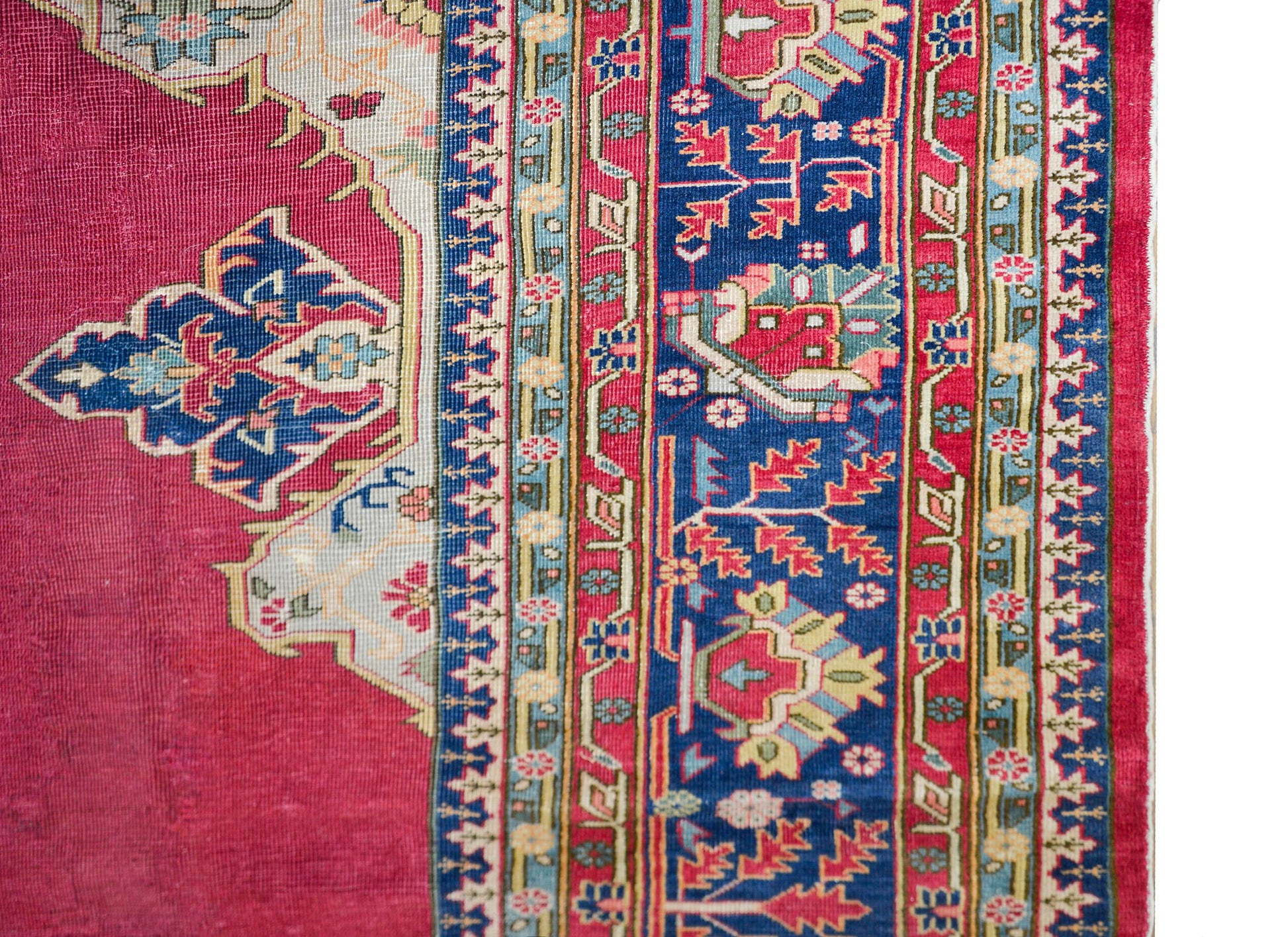 Early 20th Century Turkish Sparta Serapi Rug For Sale