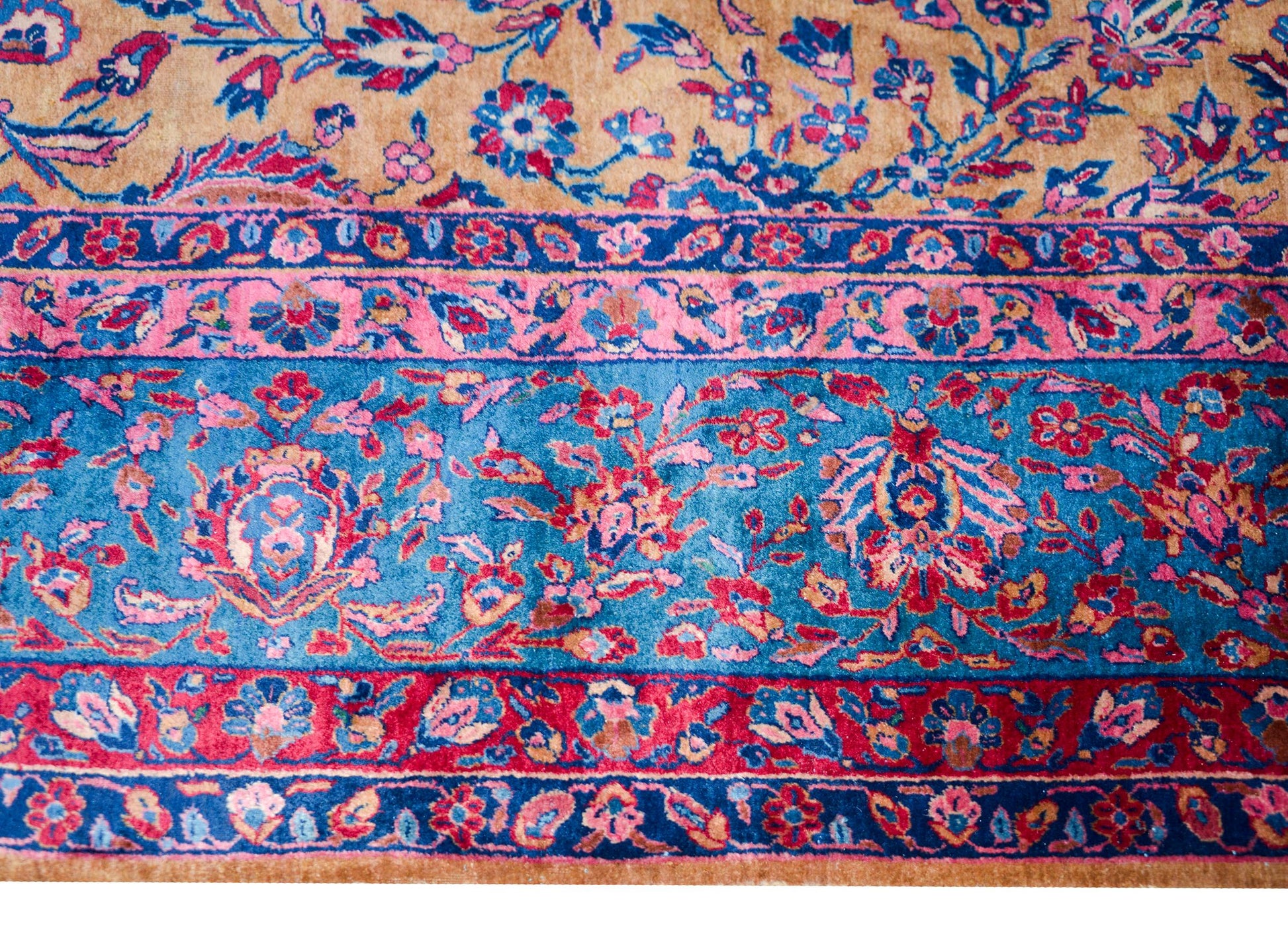 Early 20th Century Persian Kashan Rug For Sale