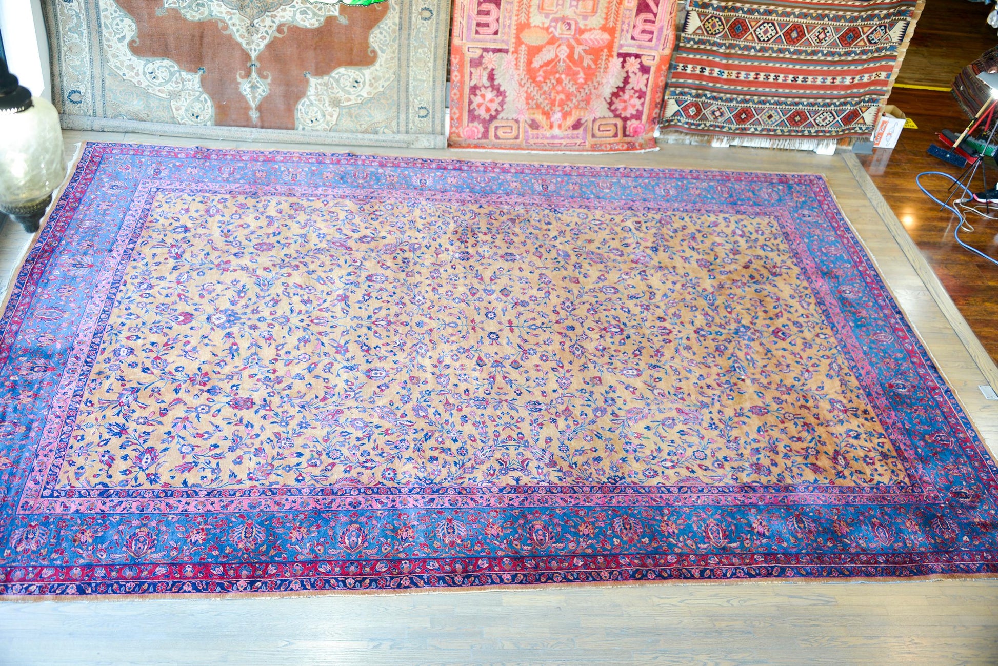 Early 20th Century Persian Kashan Rug For Sale