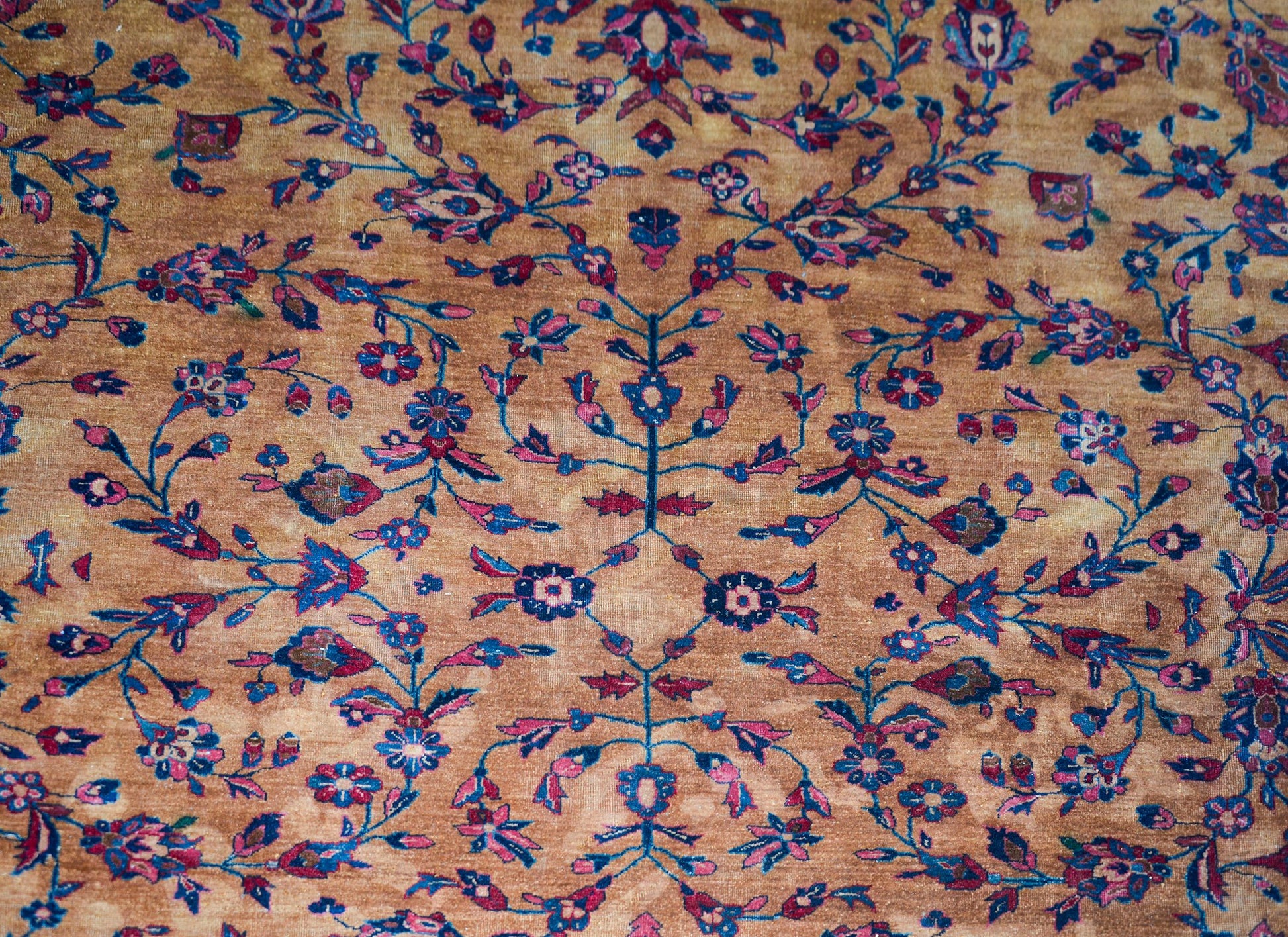 Early 20th Century Persian Kashan Rug For Sale