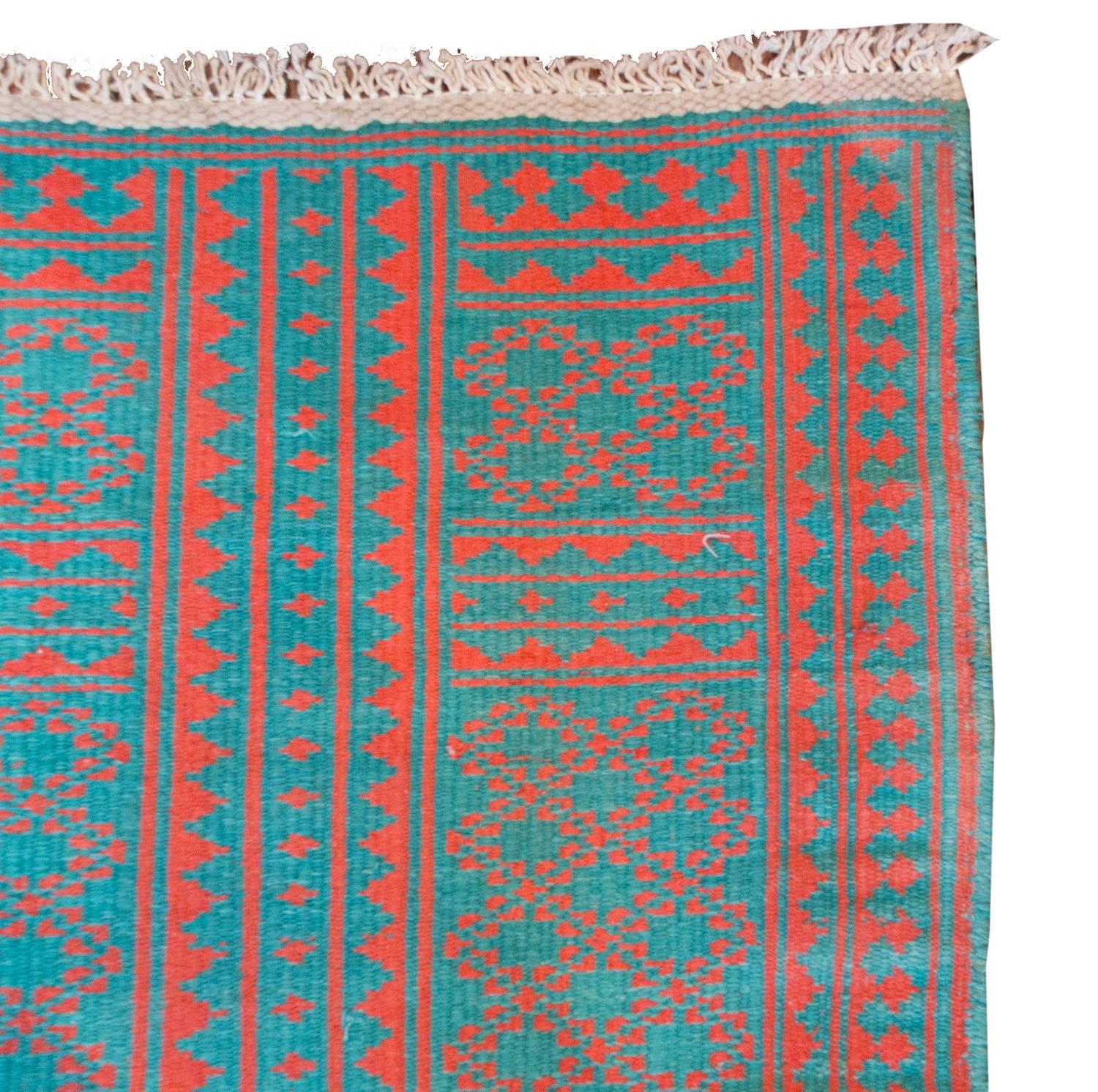 Early 20th Century Saveh Kilim Rug For Sale
