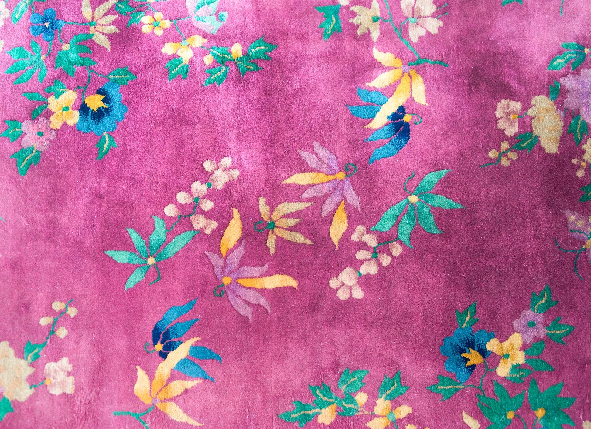 Early 20th Century Chinese Art Deco Rug For Sale