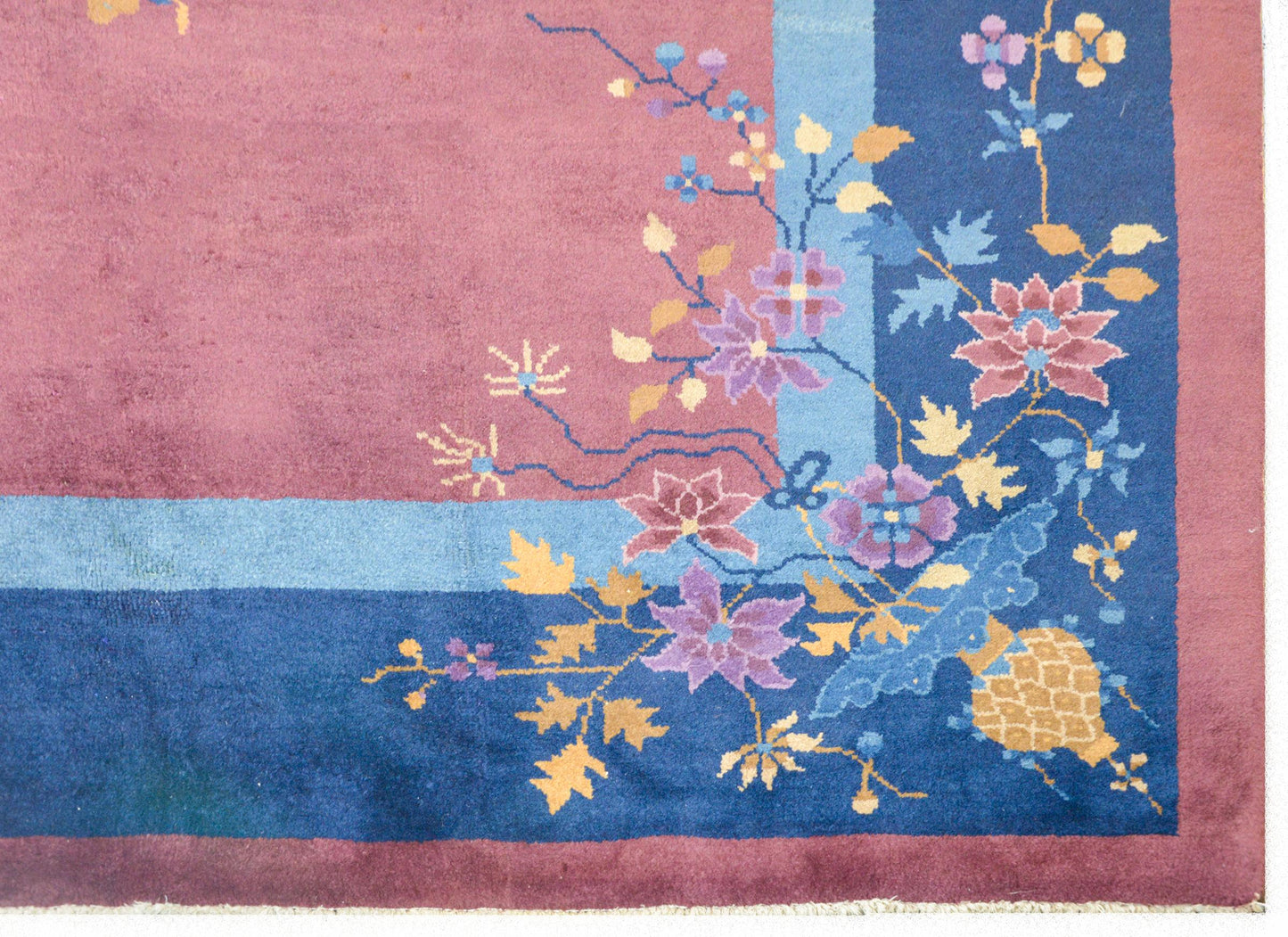 Early 20th Century Chinese Art Deco Rug For Sale
