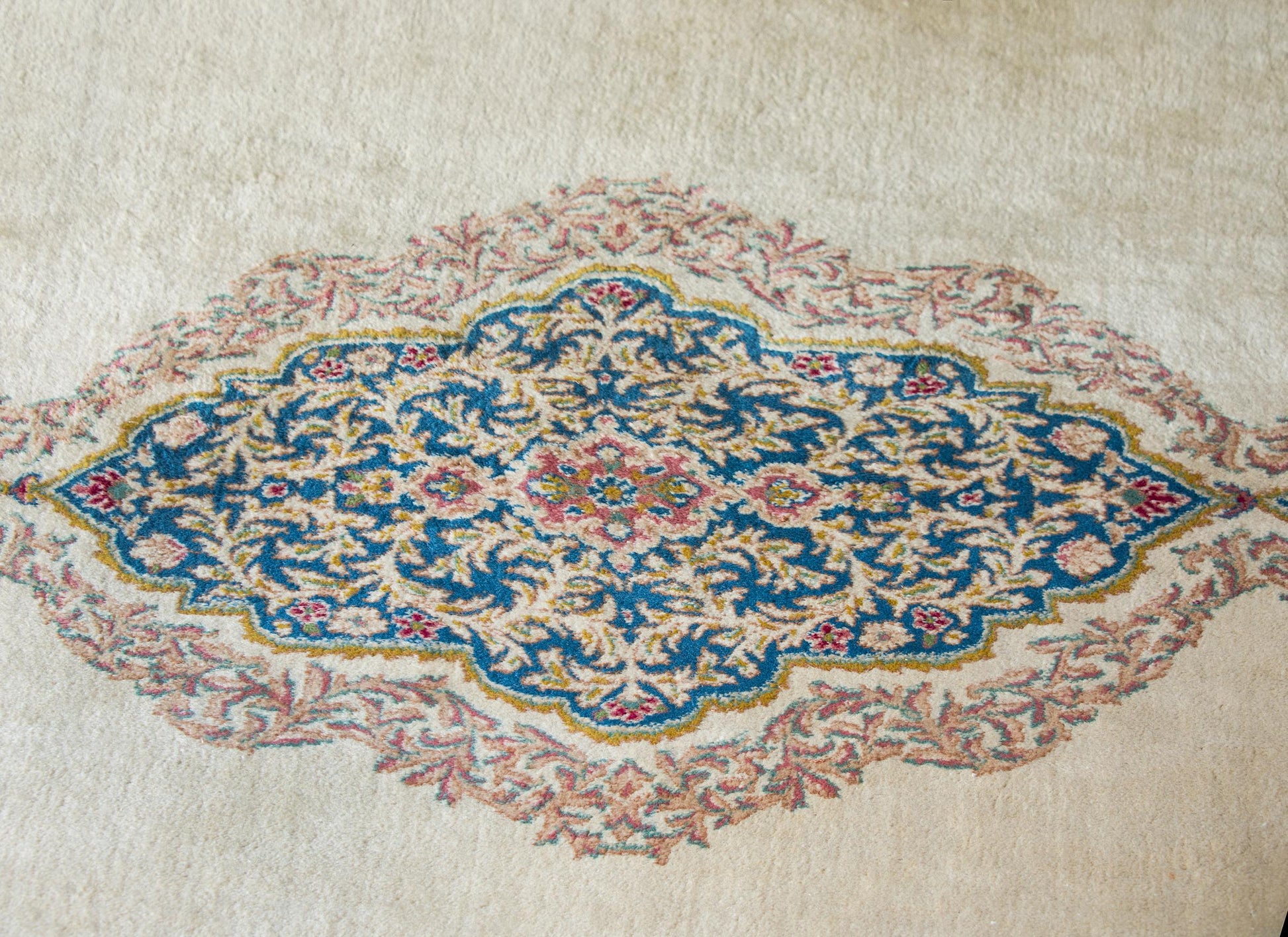 Early 20th Century Persian Kirman Rug For Sale