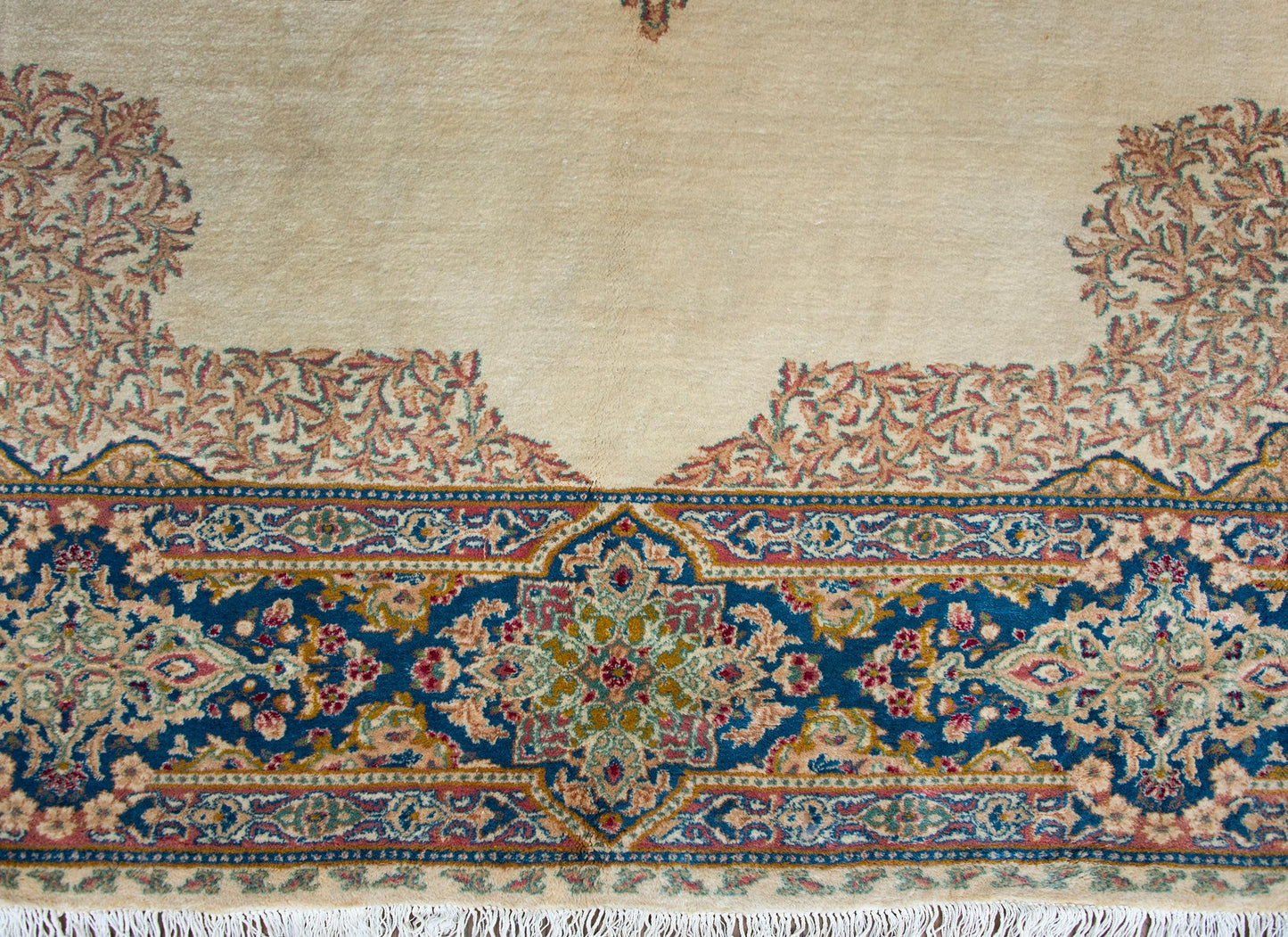 Early 20th Century Persian Kirman Rug For Sale