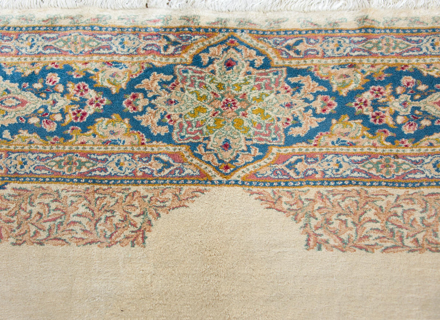 Early 20th Century Persian Kirman Rug For Sale