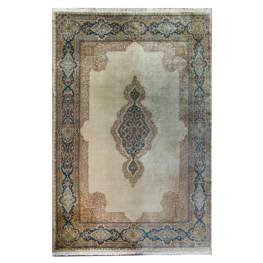 Early 20th Century Persian Kirman Rug For Sale