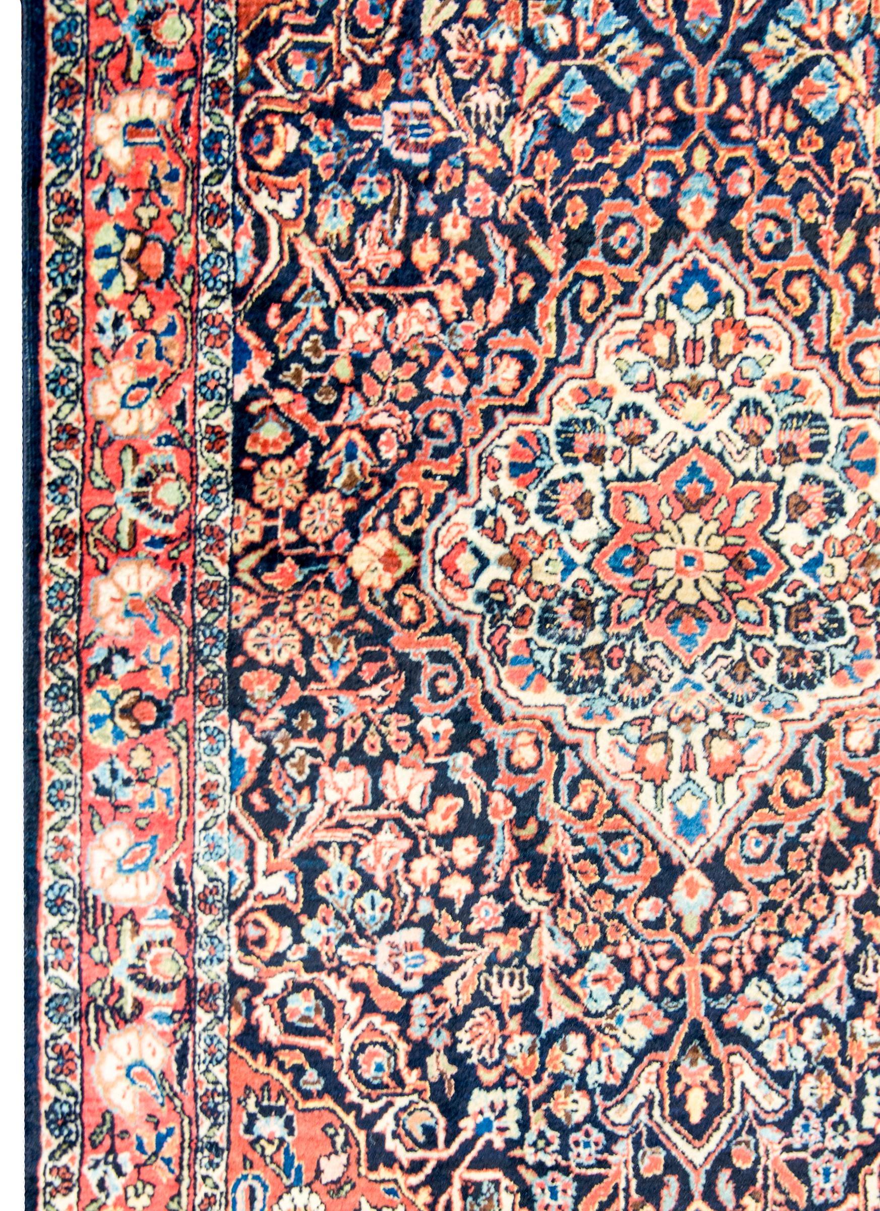 Wonderful Early 20th Century Sarouk Rug For Sale