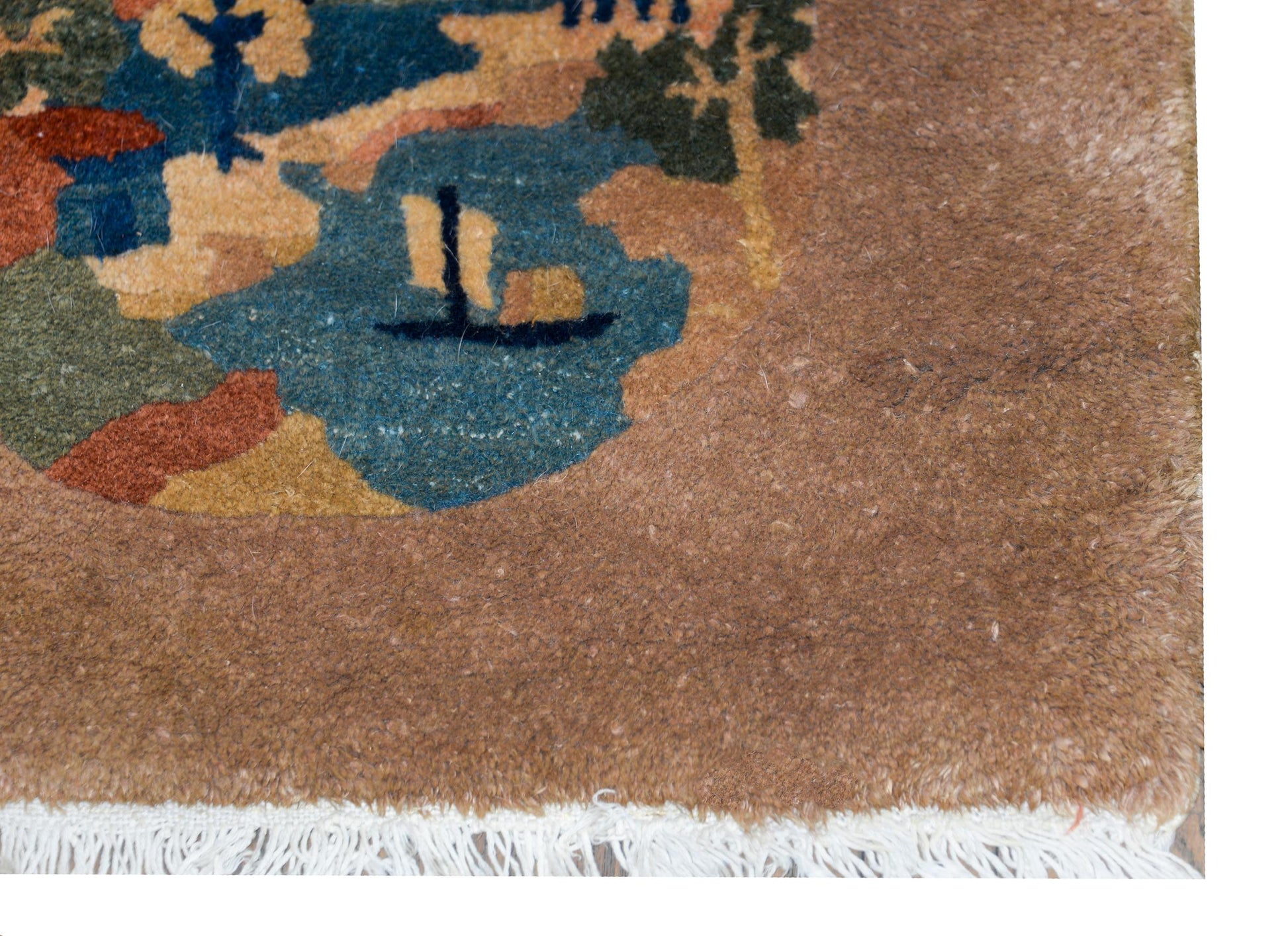 Early 20th Century Chinese Art Deco Rug For Sale