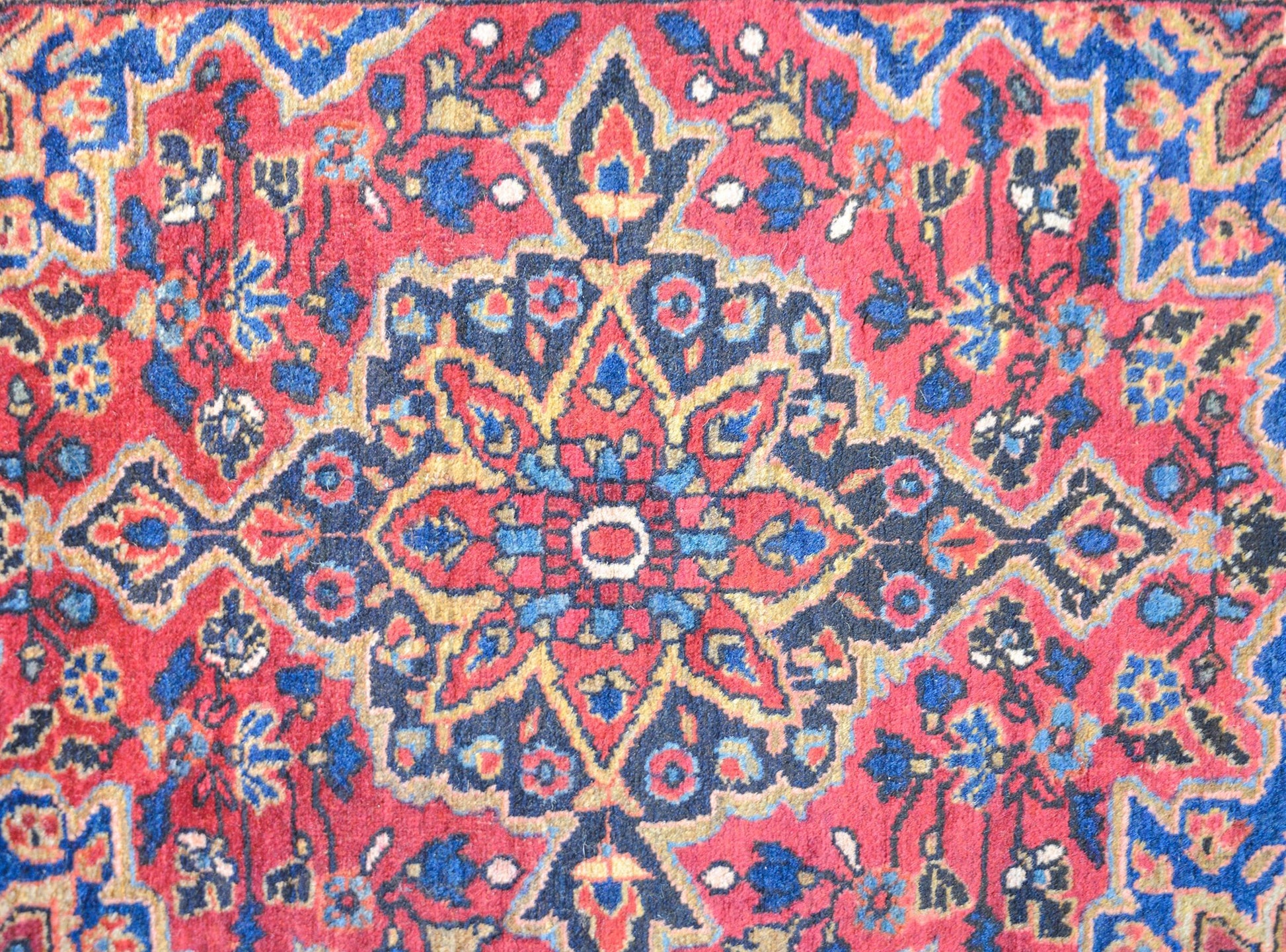 Unusual Early 20th Century Sarouk Rug For Sale