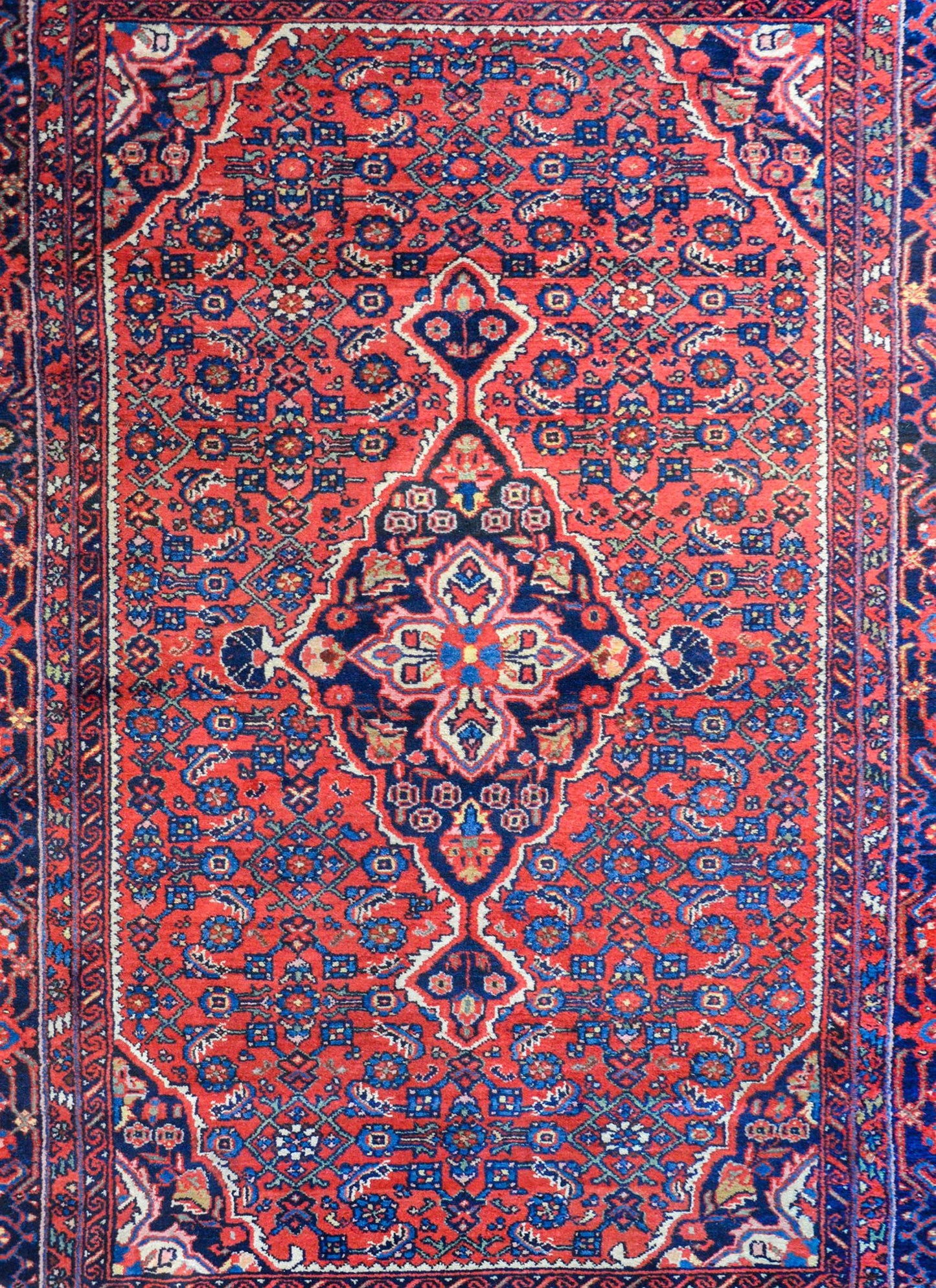 Early 20th Century Malayer Rug For Sale