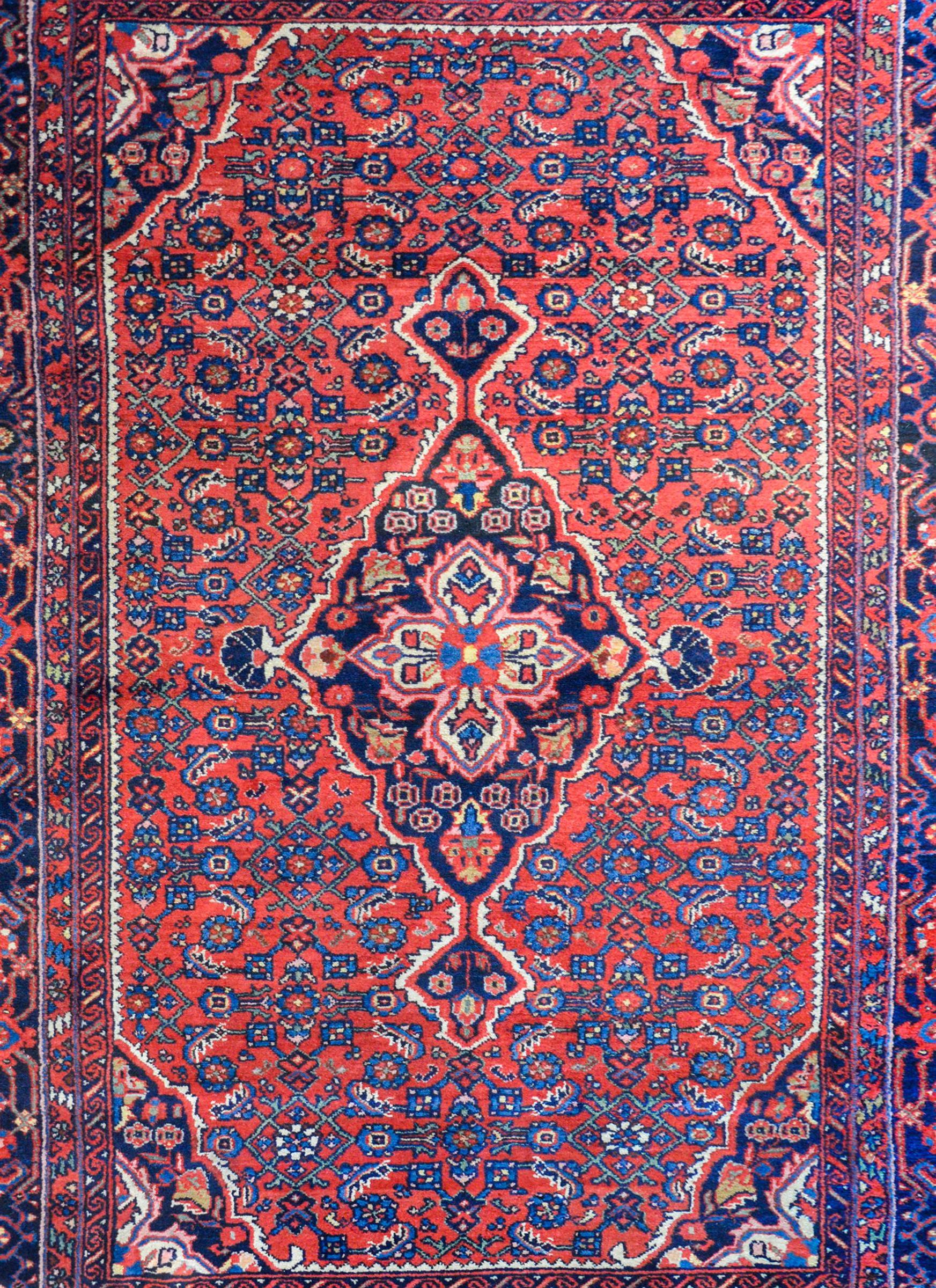 Early 20th Century Malayer Rug For Sale