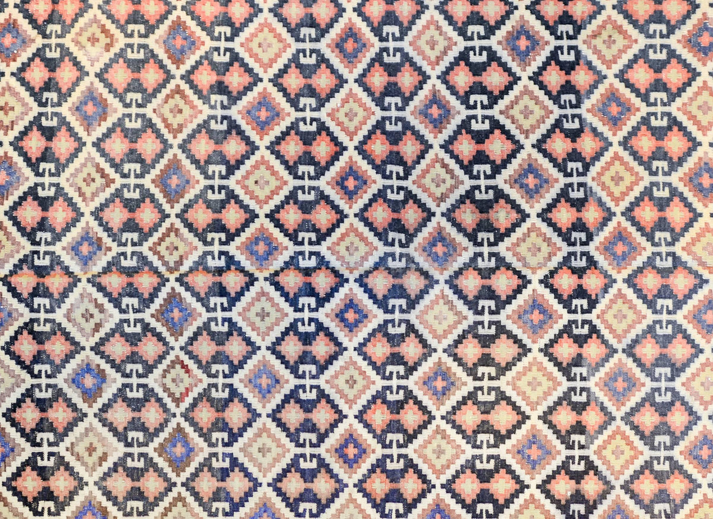 Amazing Early 20th Century Saveh Kilim Rug For Sale