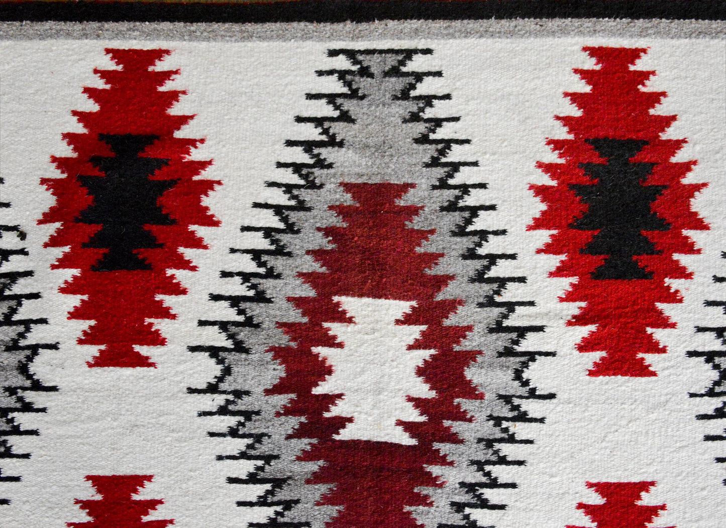 Early 20th Century Navajo Rug For Sale
