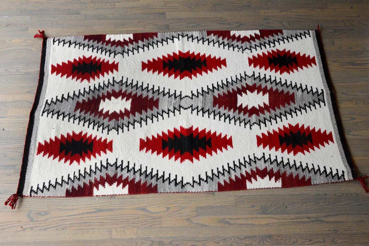 Early 20th Century Navajo Rug For Sale