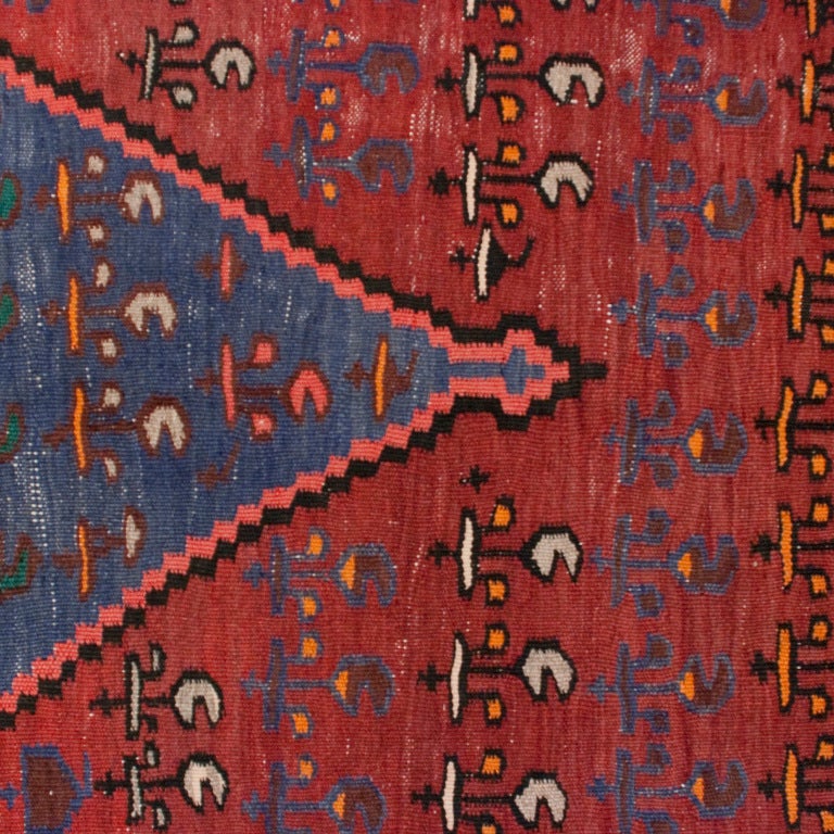 Early 20th Century Zanjan Kilim Carpet For Sale