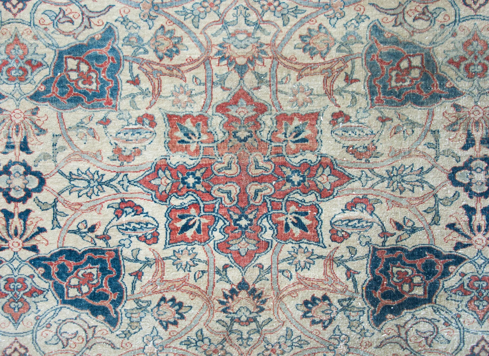 Late 19th Century Persian Isfahan Rug For Sale