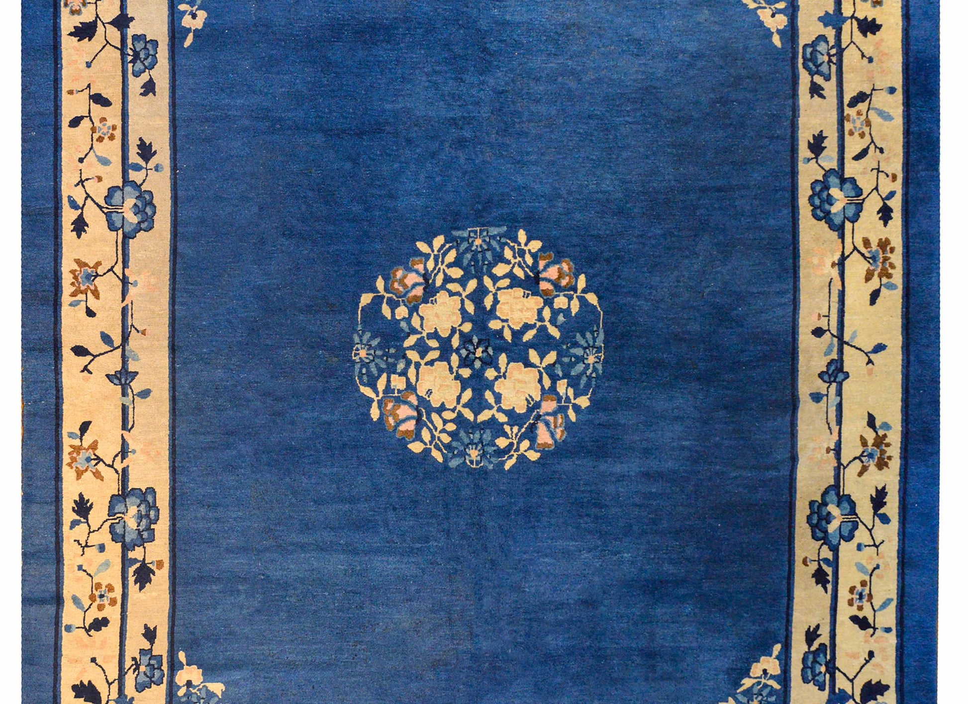 Gorgeous Early 20th Century Peking Rug For Sale