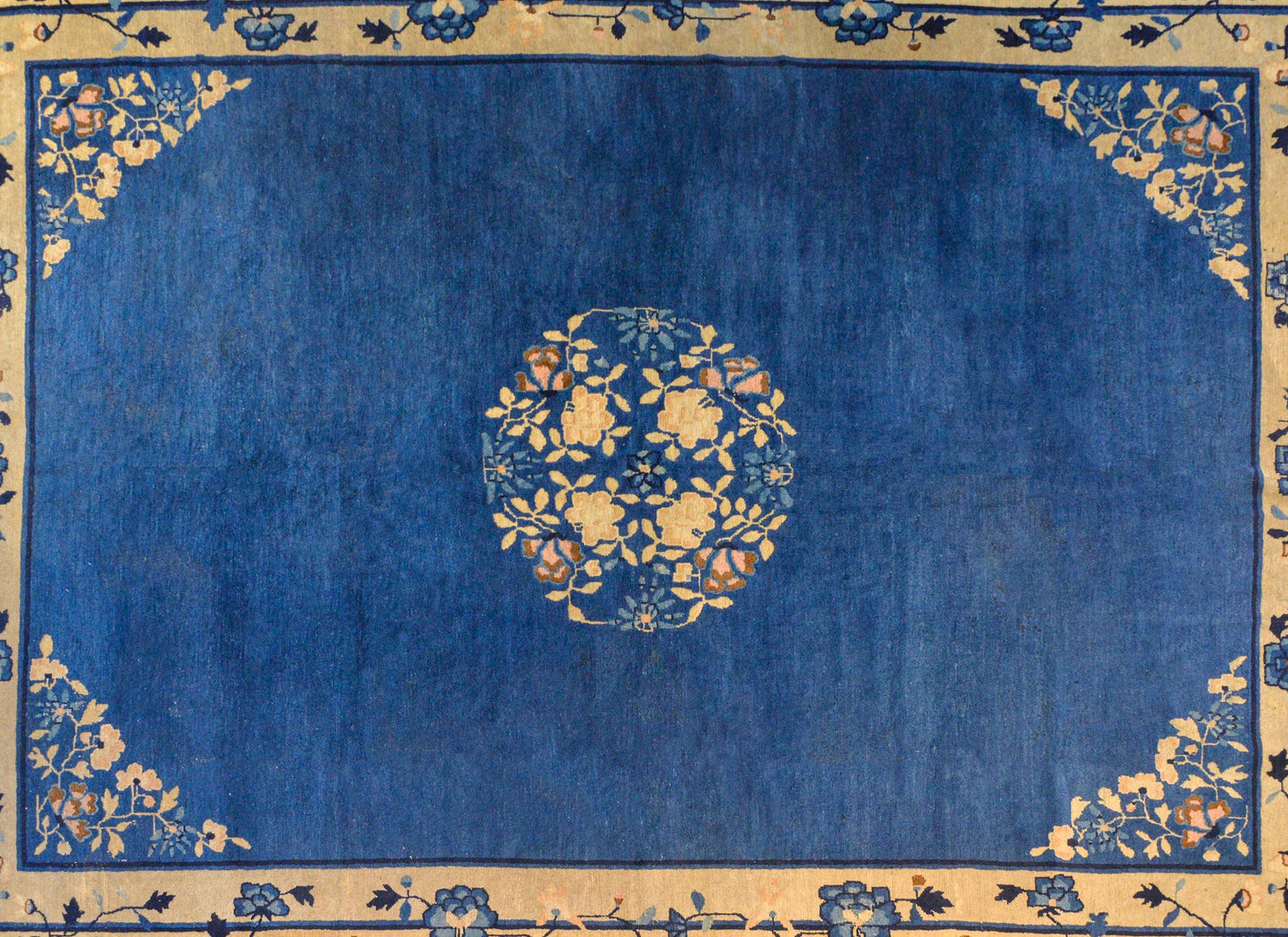 Gorgeous Early 20th Century Peking Rug For Sale