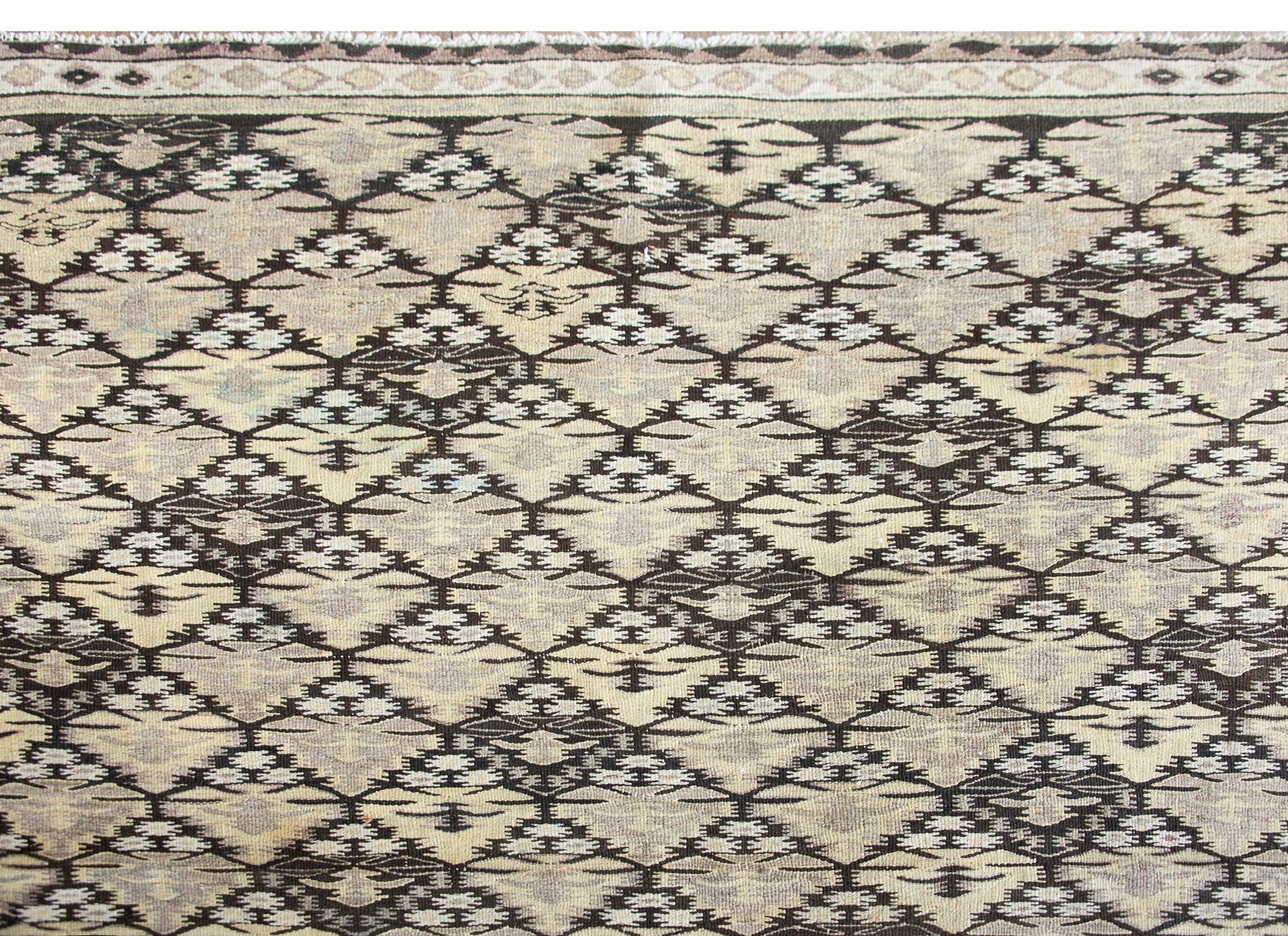 Early 20th Century Persian Qazvin Kilim Rug For Sale