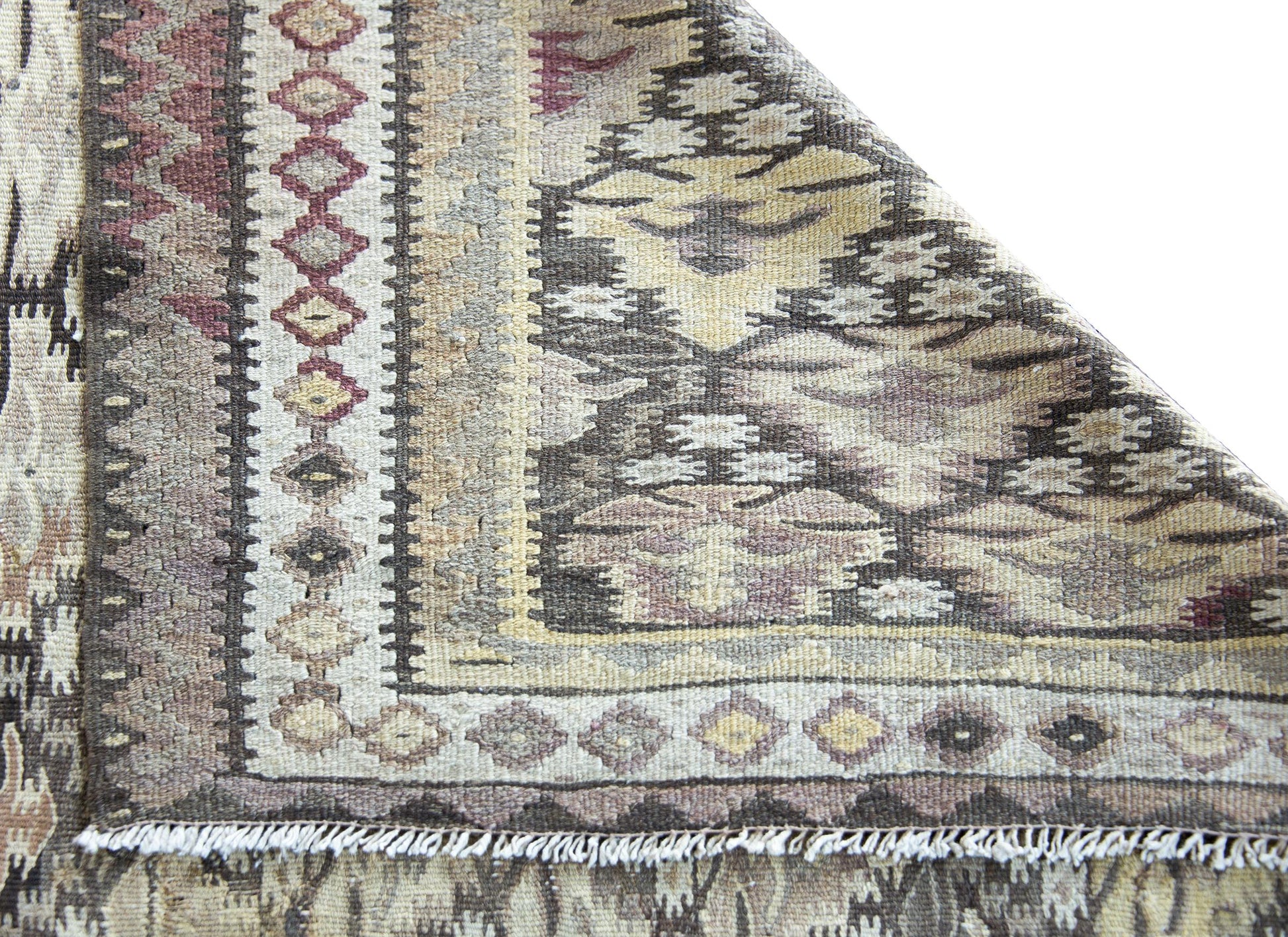 Early 20th Century Persian Qazvin Kilim Rug For Sale