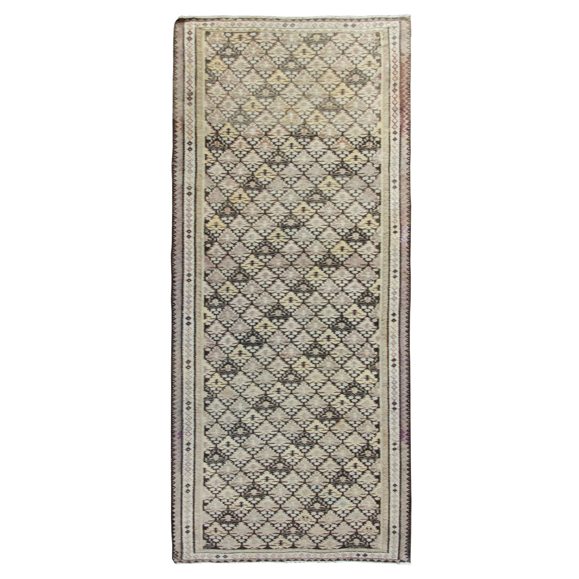 Early 20th Century Persian Qazvin Kilim Rug For Sale