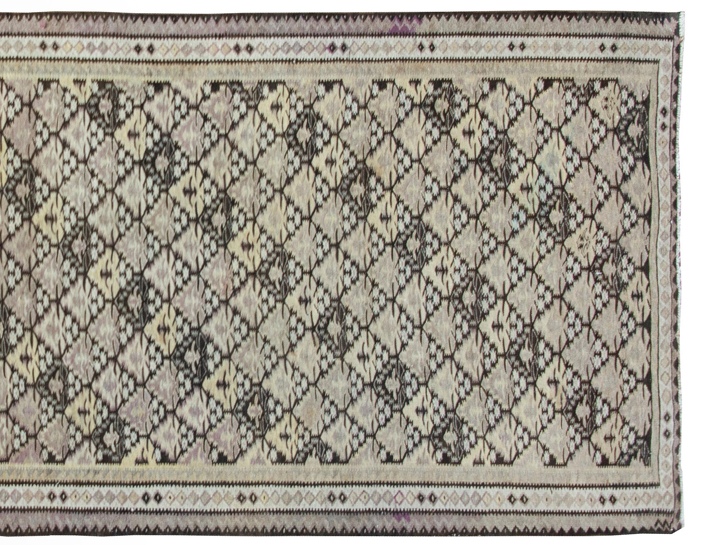 Early 20th Century Persian Qazvin Kilim Rug For Sale