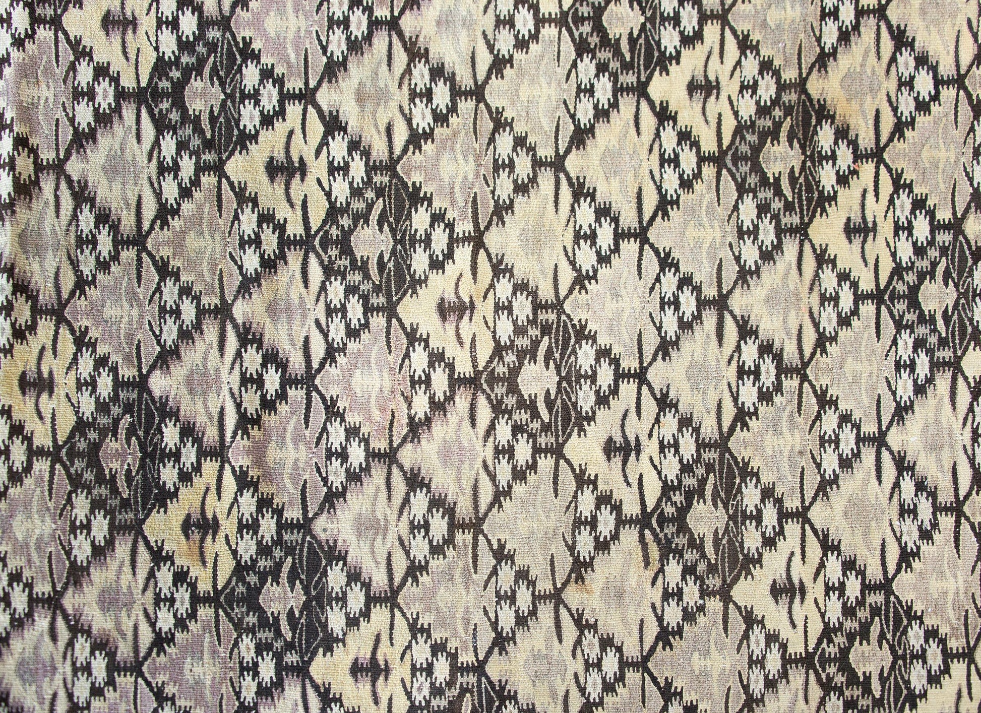 Early 20th Century Persian Qazvin Kilim Rug For Sale