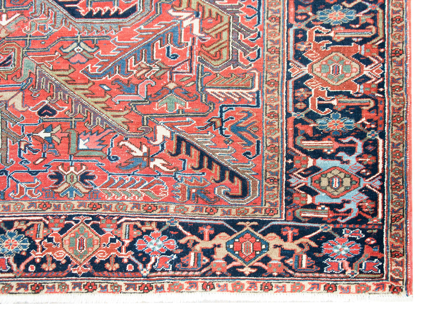 Early 20th Century Persian Heriz Rug For Sale