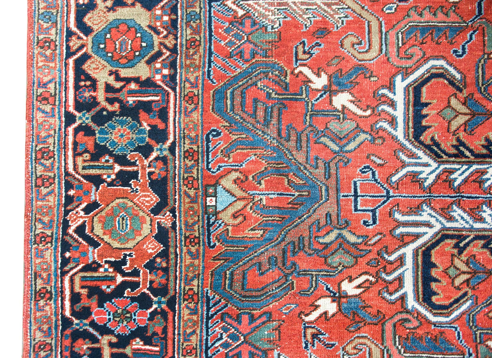 Early 20th Century Persian Heriz Rug For Sale