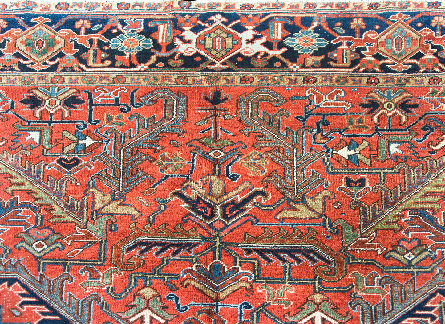 Early 20th Century Persian Heriz Rug For Sale